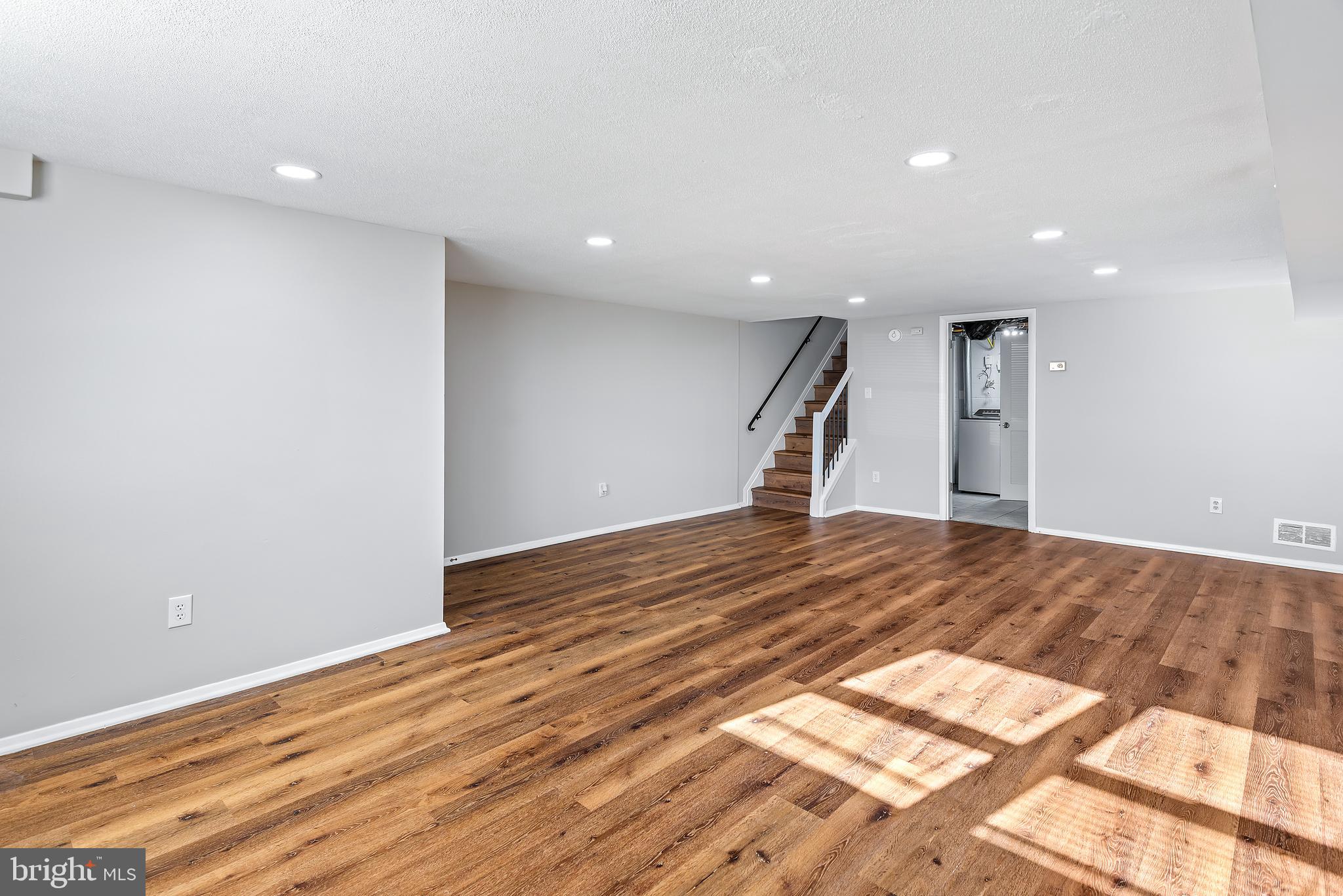 HUNTSMOOR VILLAGE NORTH - Residential