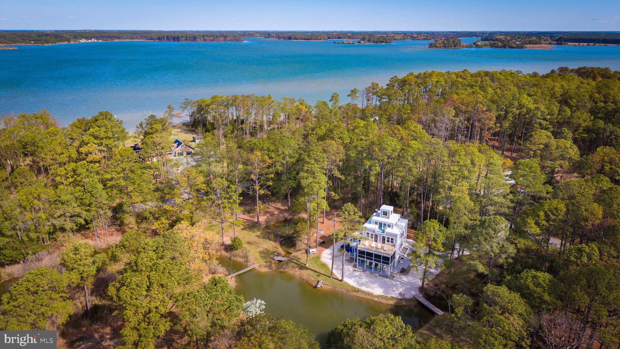 TOWN POINT ESTATES - Residential