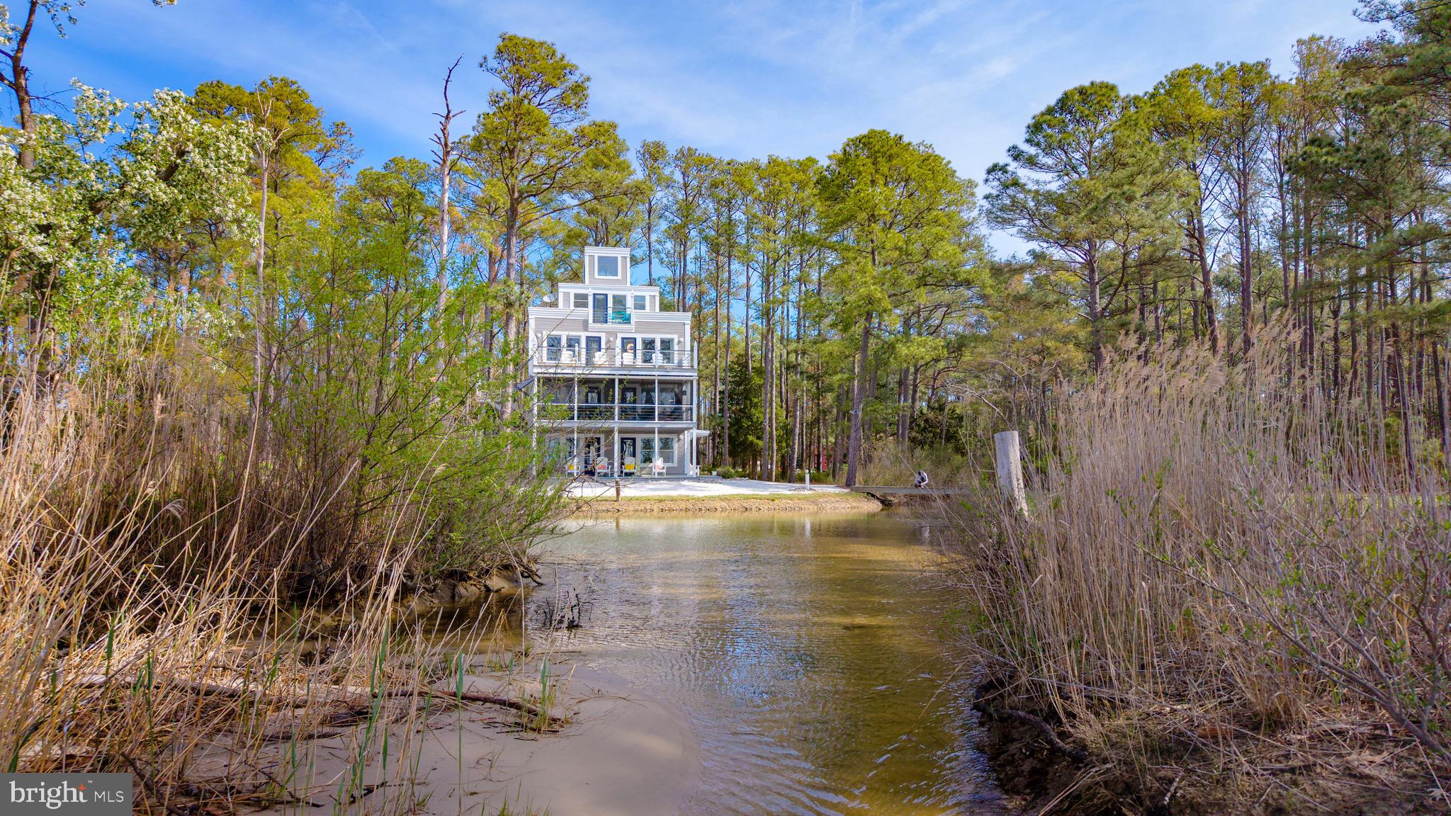 TOWN POINT ESTATES - Residential