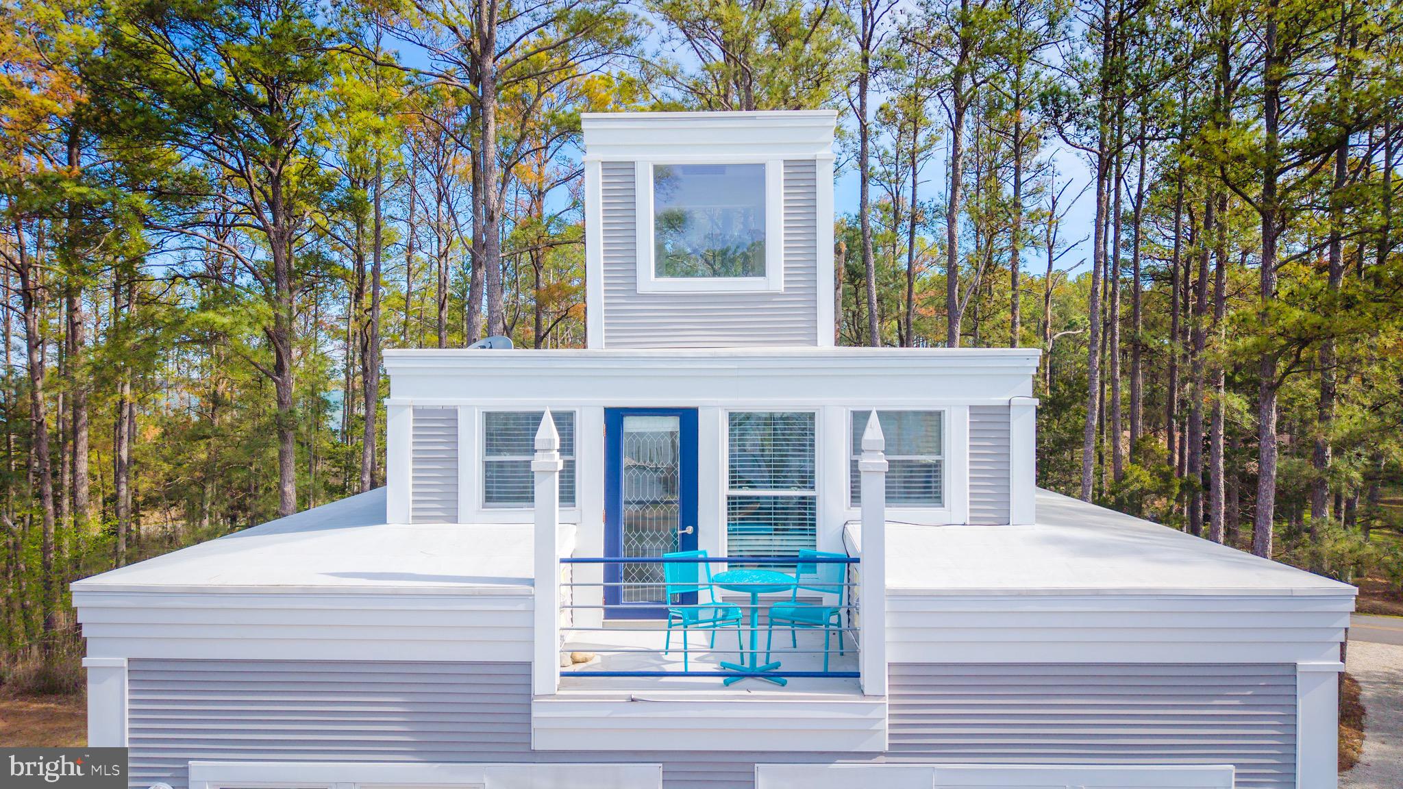 TOWN POINT ESTATES - Residential