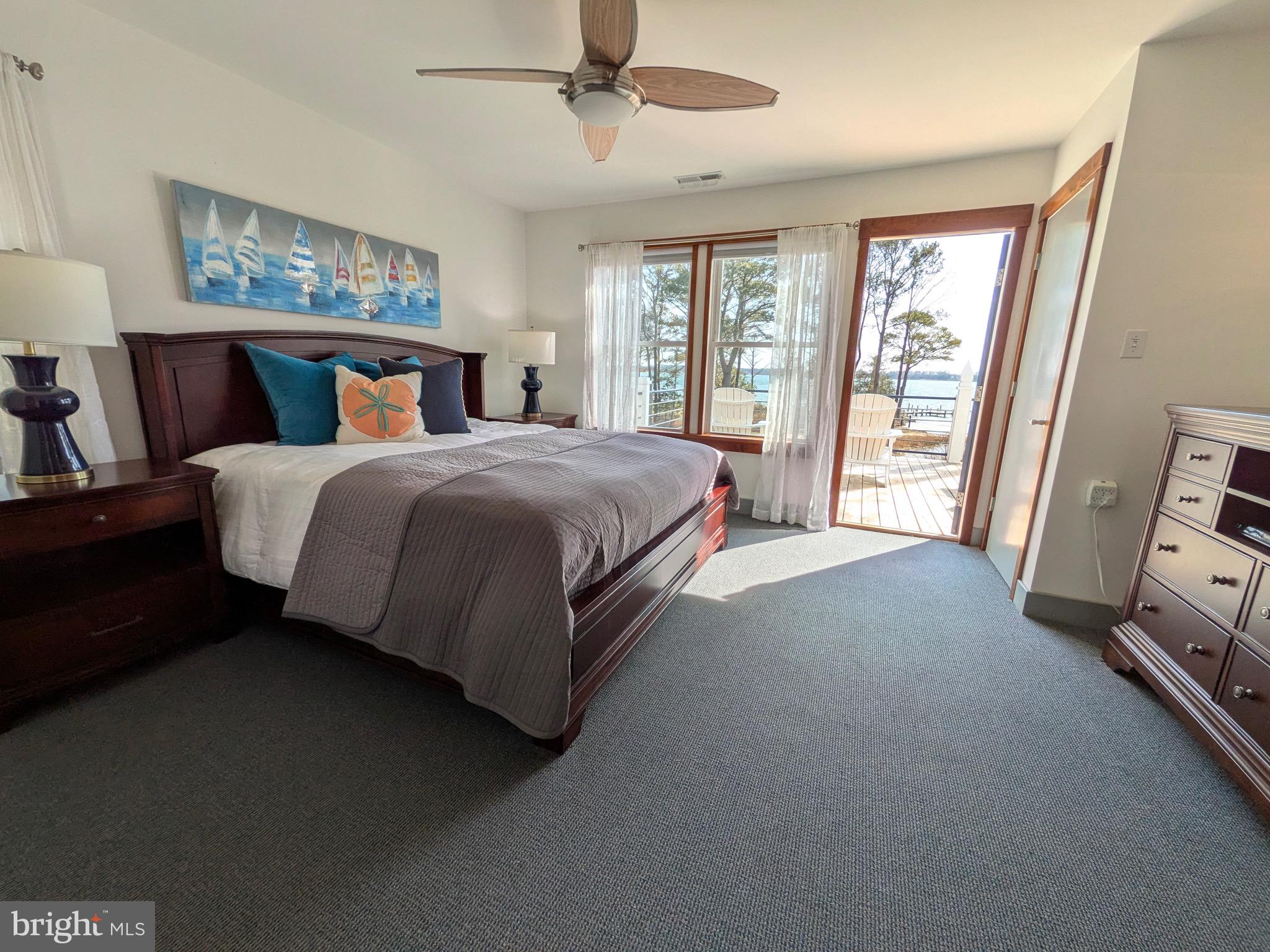 TOWN POINT ESTATES - Residential