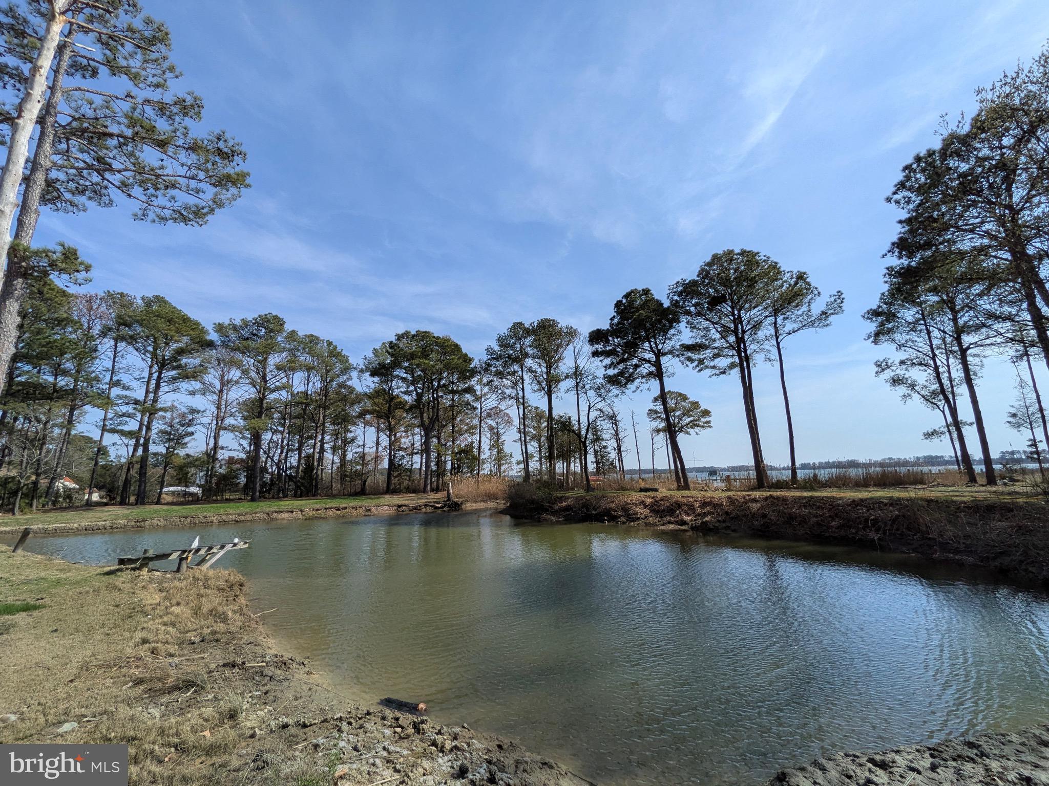 TOWN POINT ESTATES - Residential