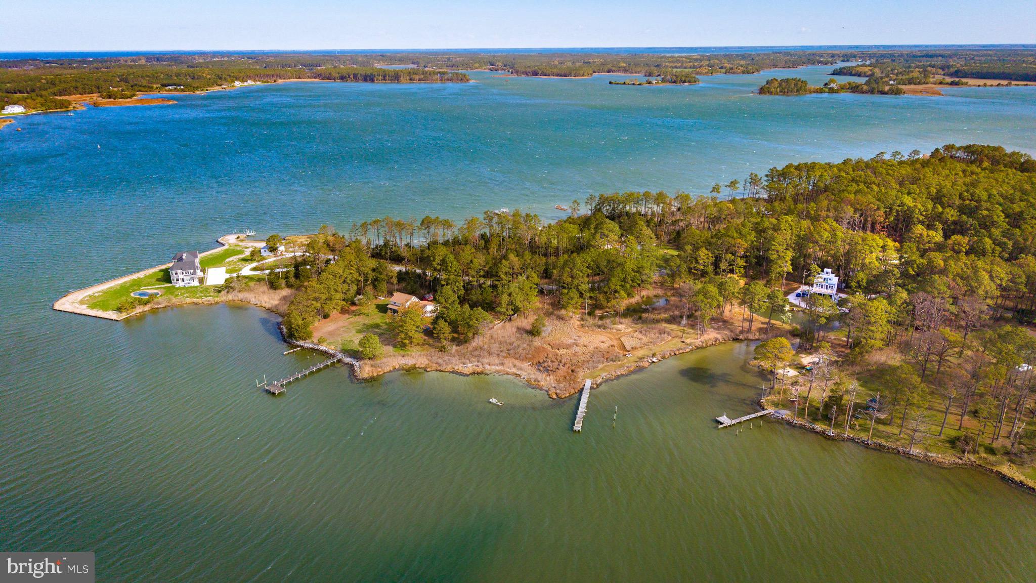 TOWN POINT ESTATES - Residential