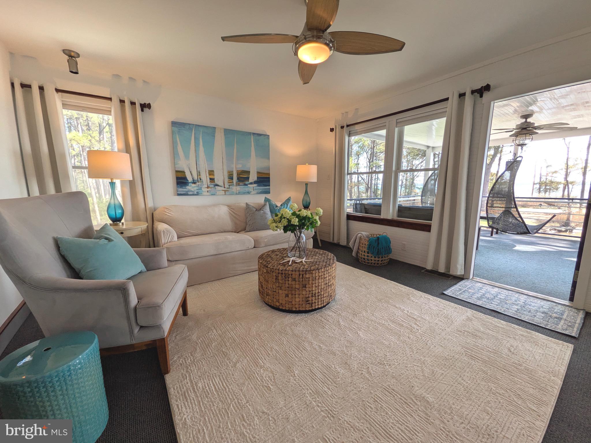 TOWN POINT ESTATES - Residential