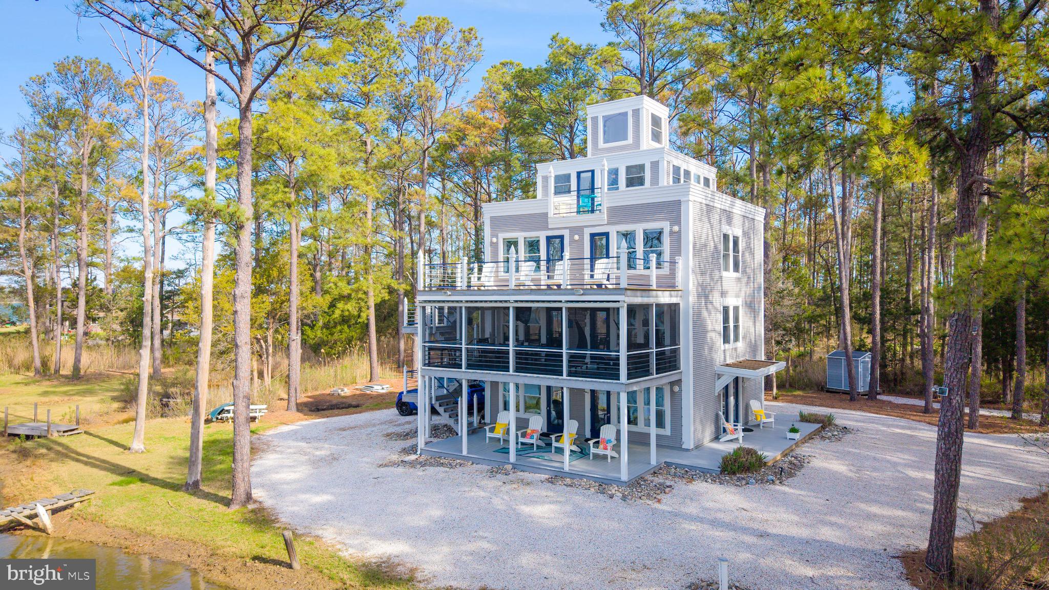 TOWN POINT ESTATES - Residential