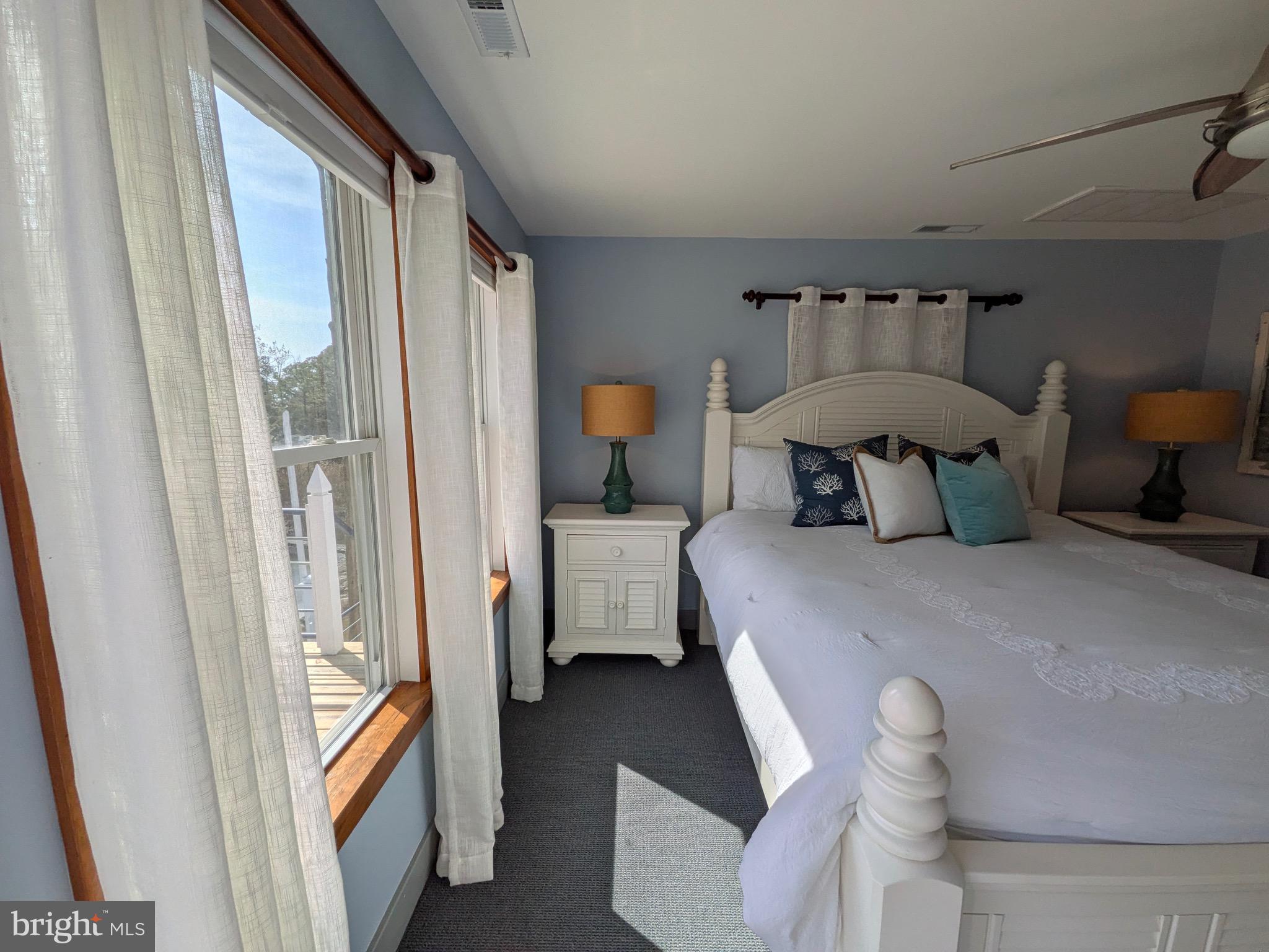 TOWN POINT ESTATES - Residential