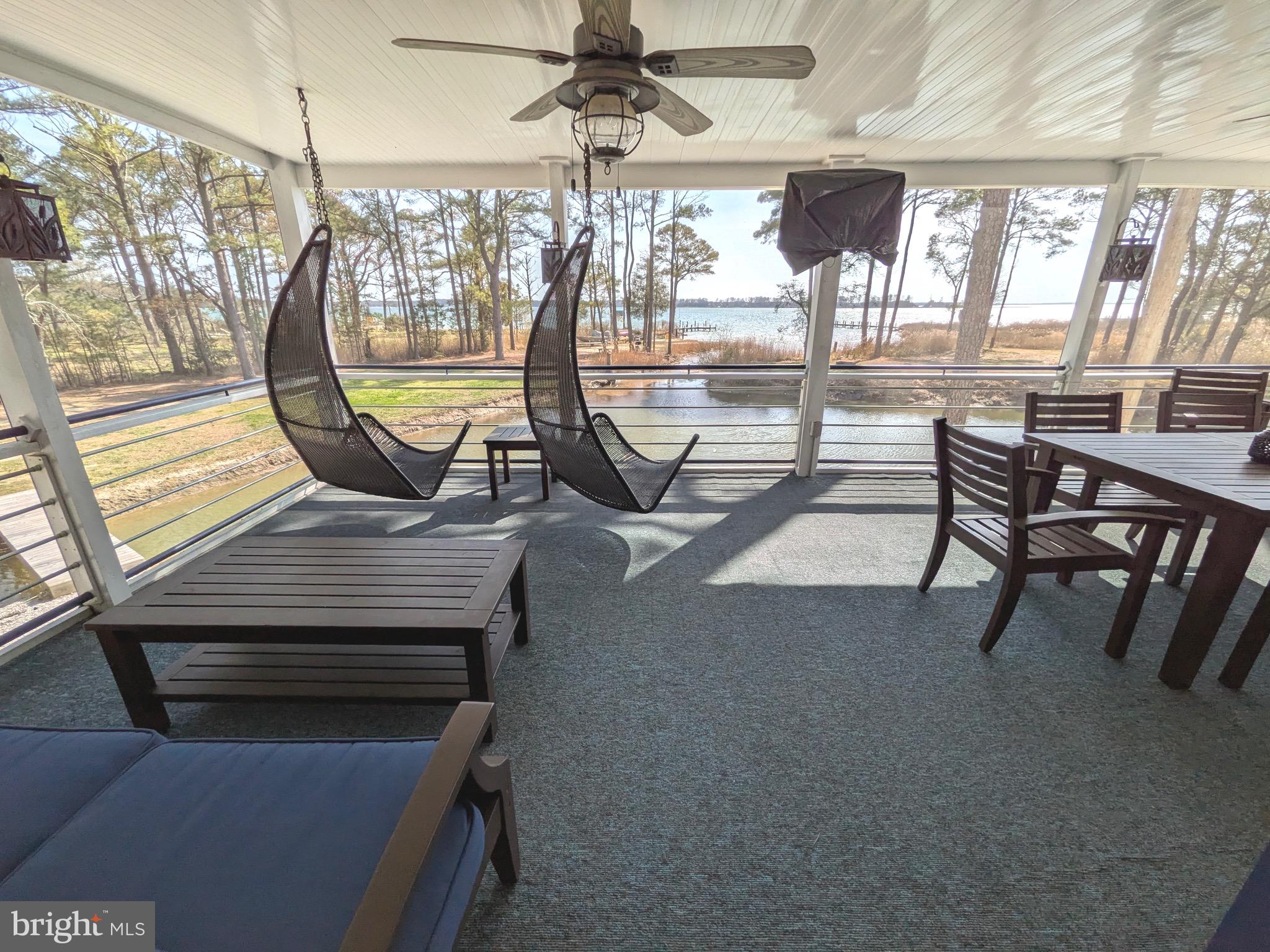 TOWN POINT ESTATES - Residential