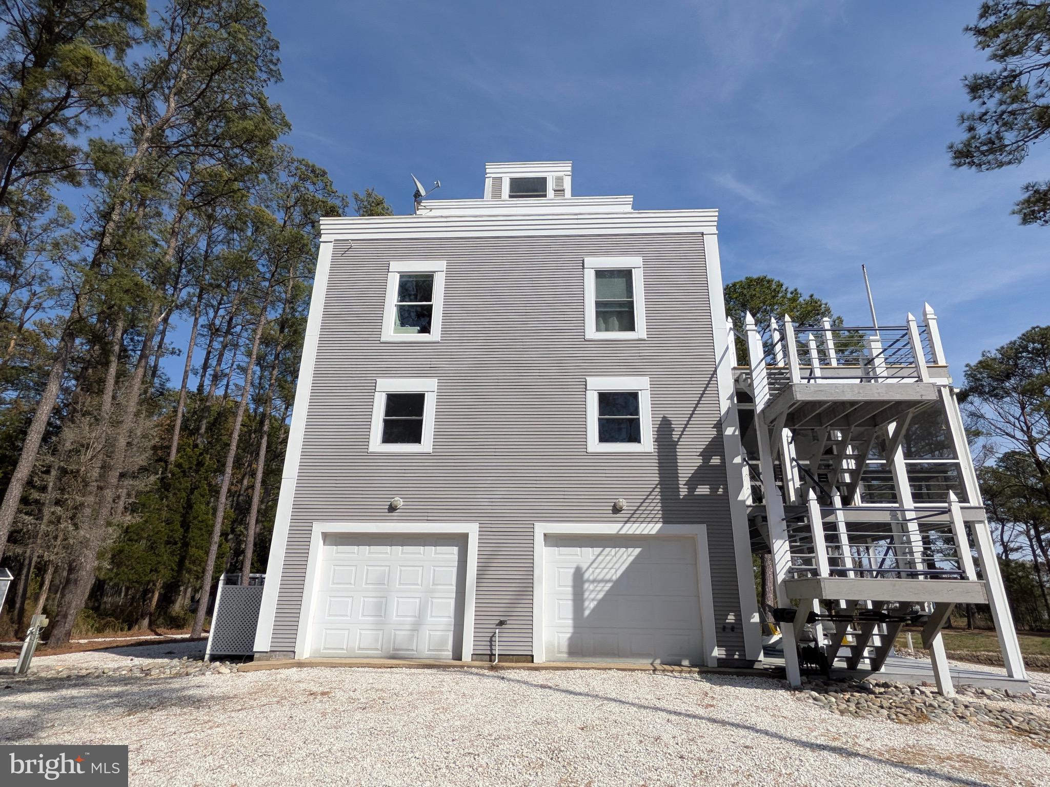 TOWN POINT ESTATES - Residential