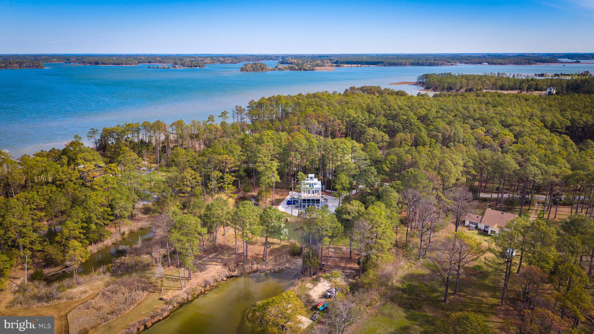 TOWN POINT ESTATES - Residential