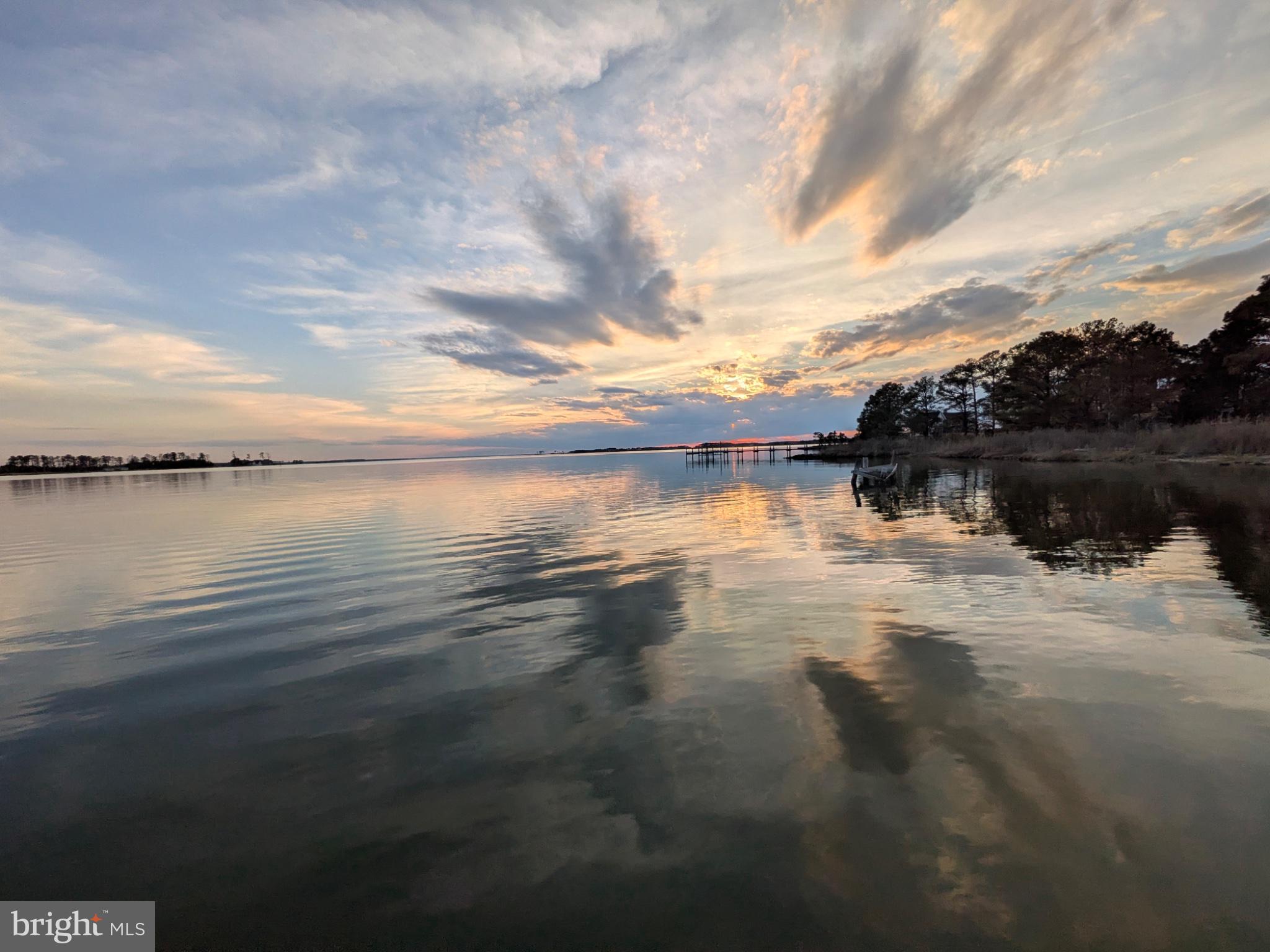 TOWN POINT ESTATES - Residential