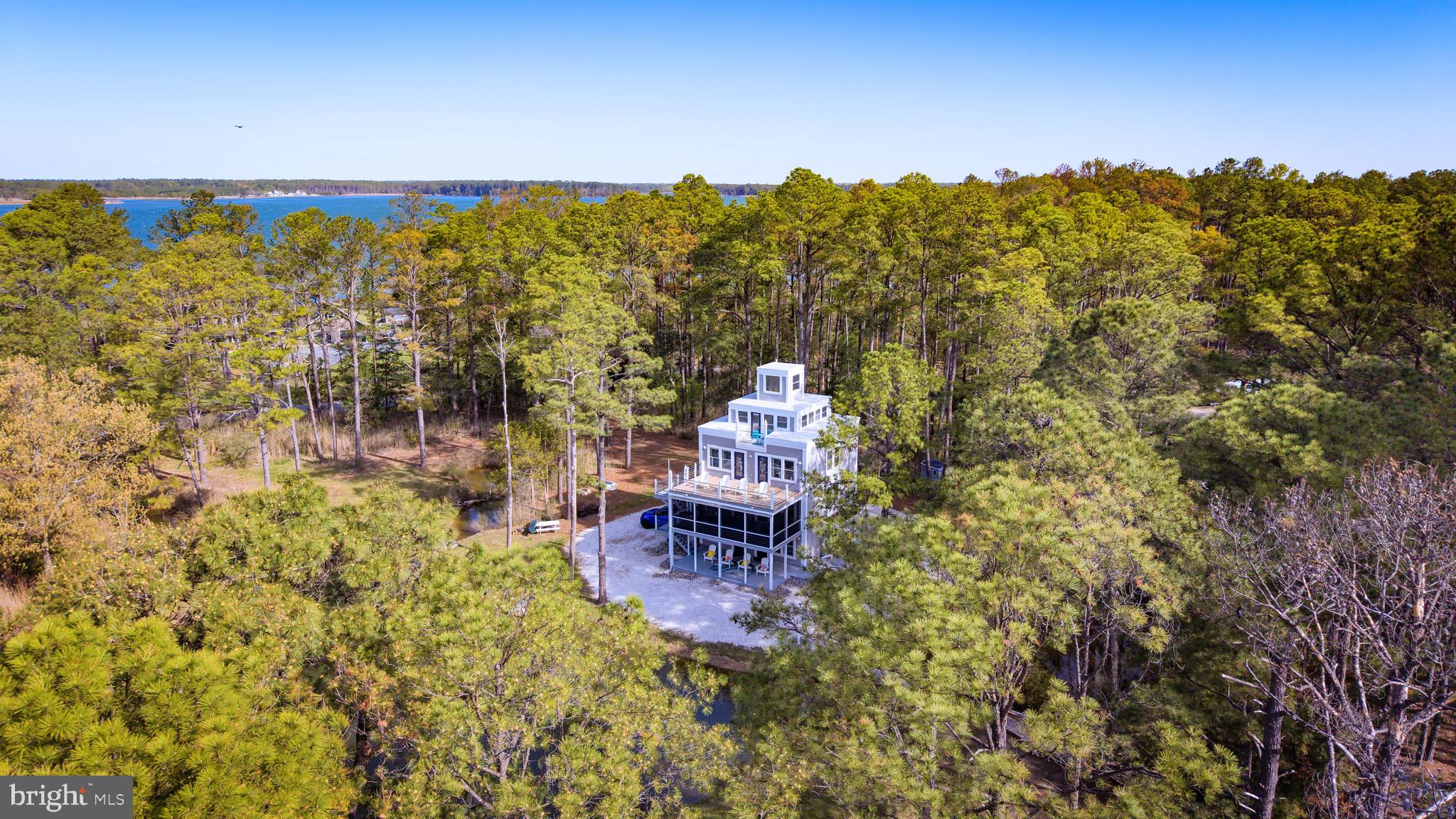 TOWN POINT ESTATES - Residential