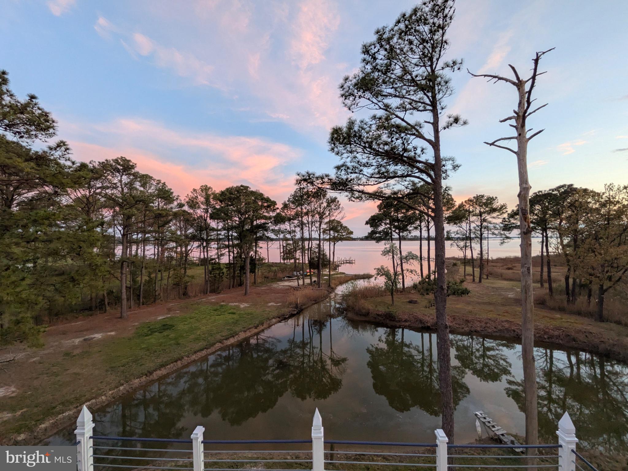 TOWN POINT ESTATES - Residential