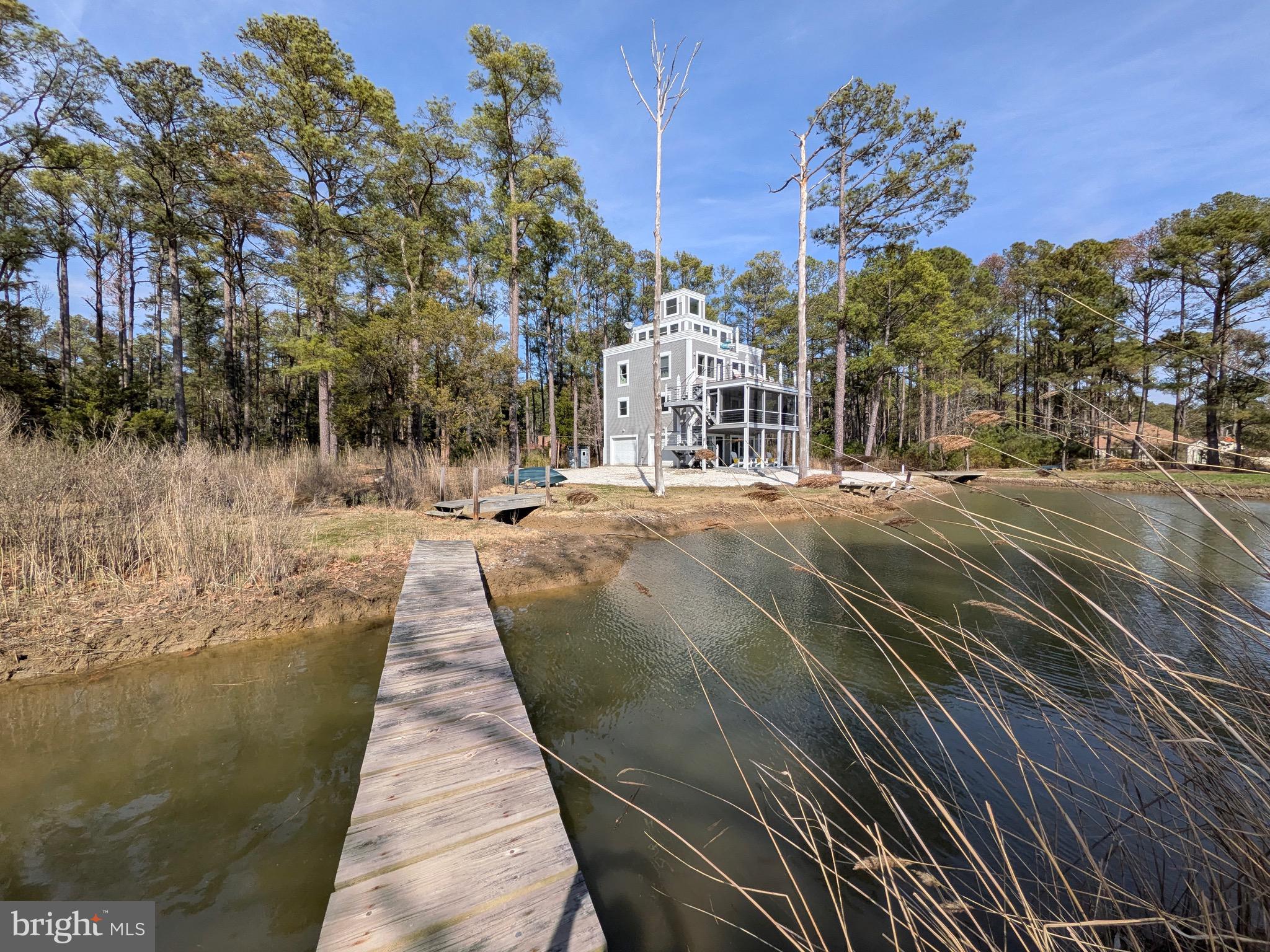 TOWN POINT ESTATES - Residential