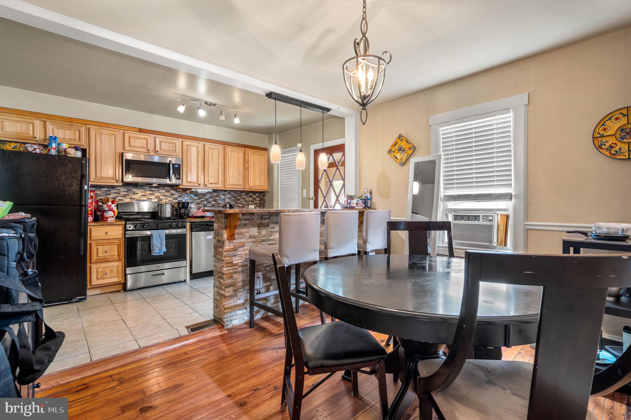 WESTINGHOUSE VLG - Residential