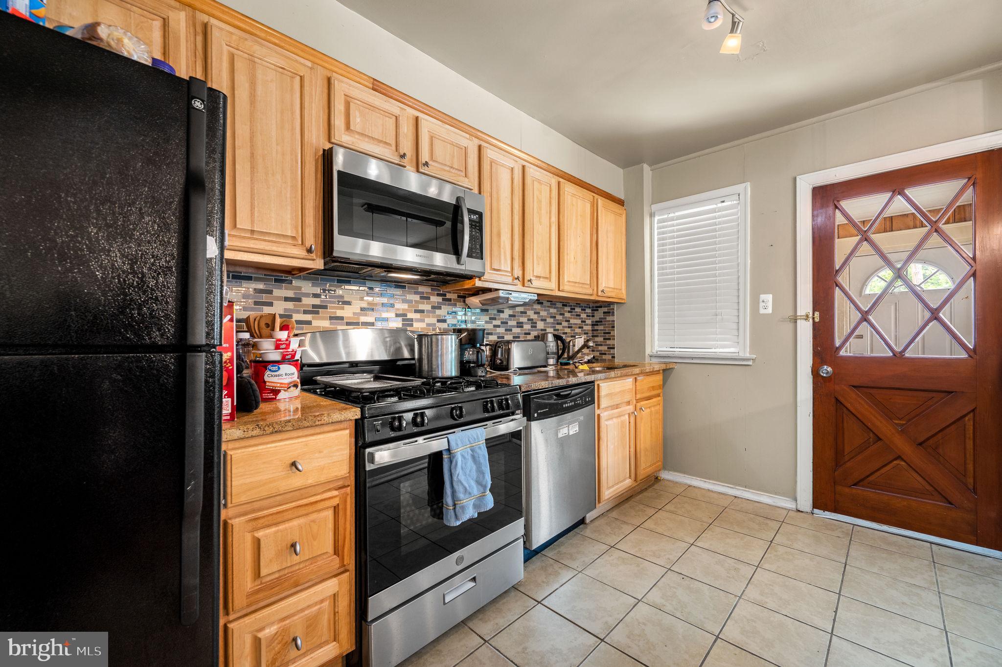 WESTINGHOUSE VLG - Residential