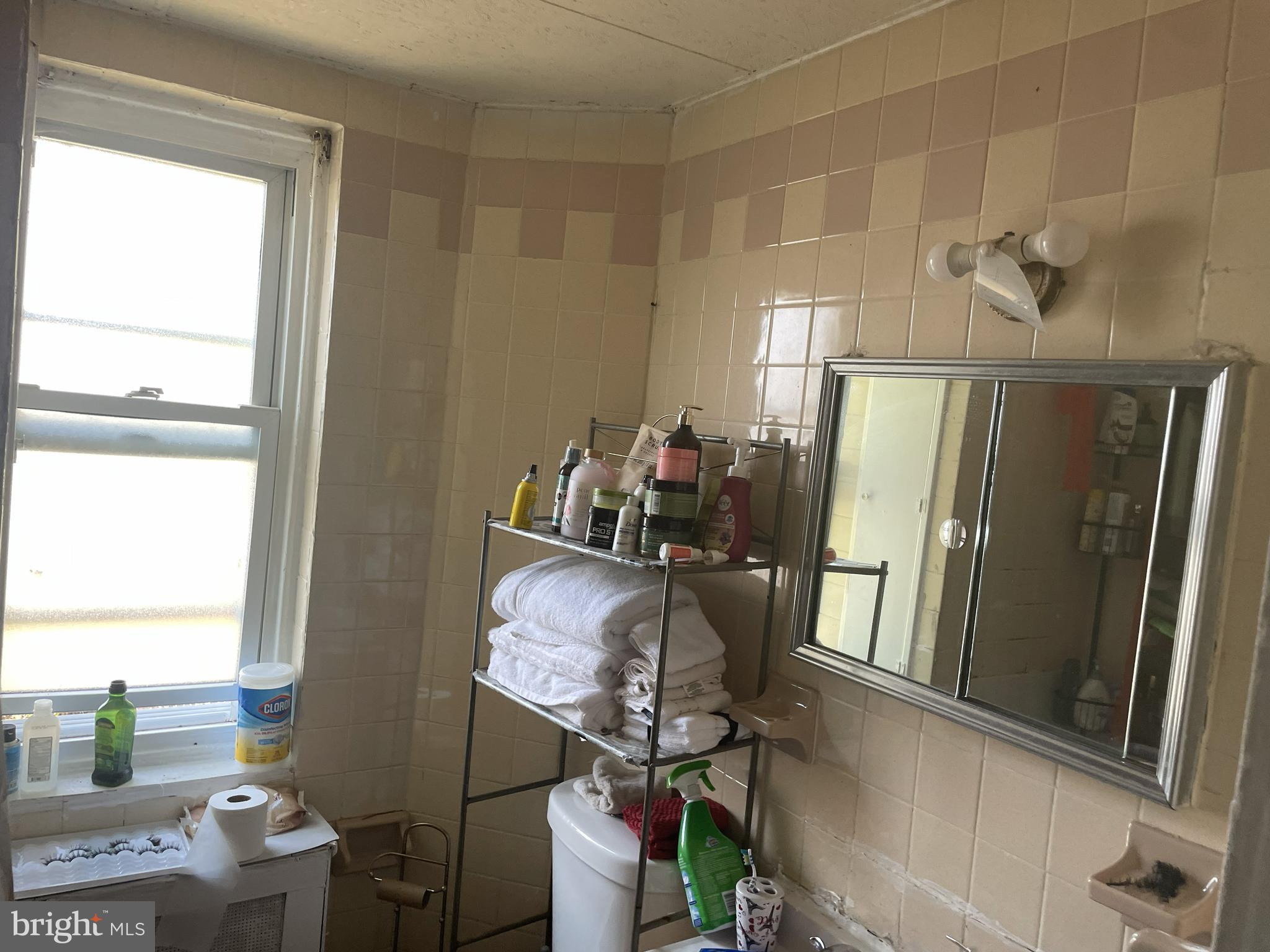 COLLINGDALE - Residential Income