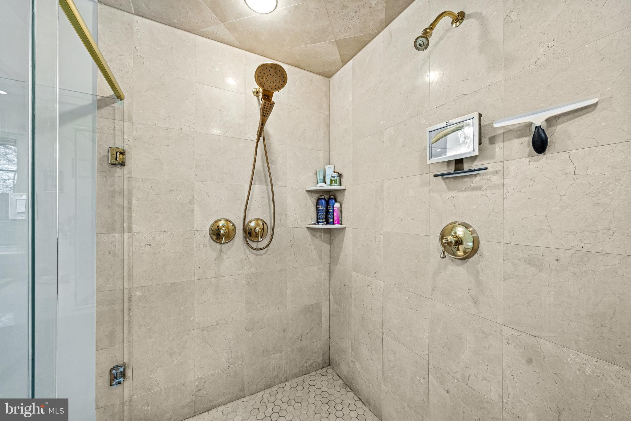 HARRISON ESTATE - Residential