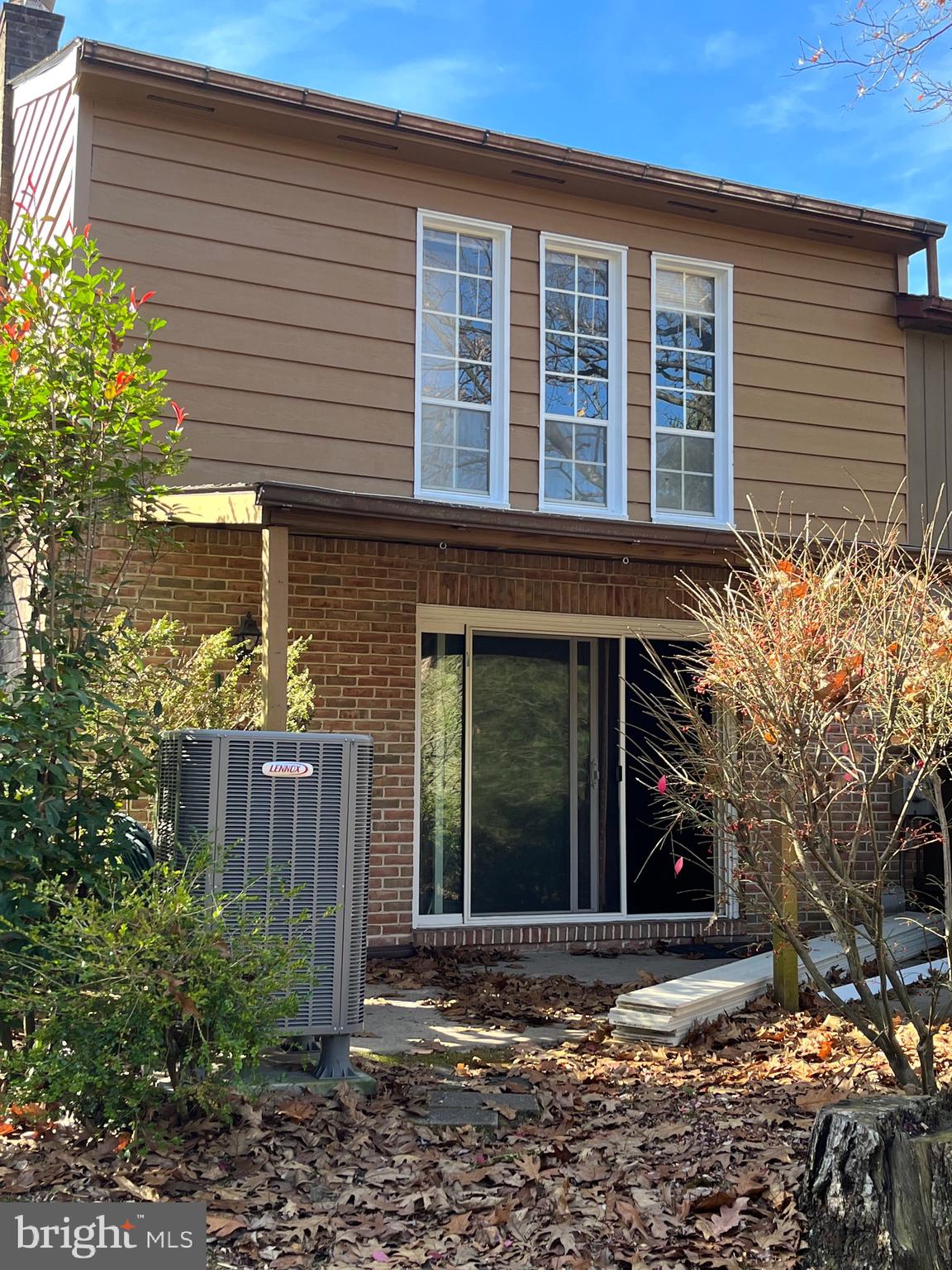 FLYING HILLS - Residential Lease