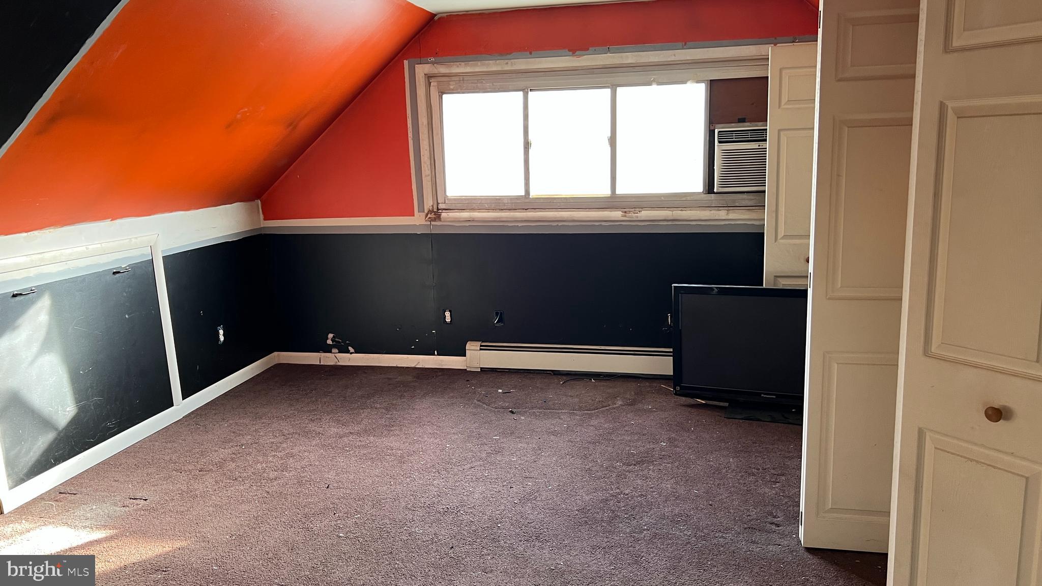 VERMILION HILL - Residential