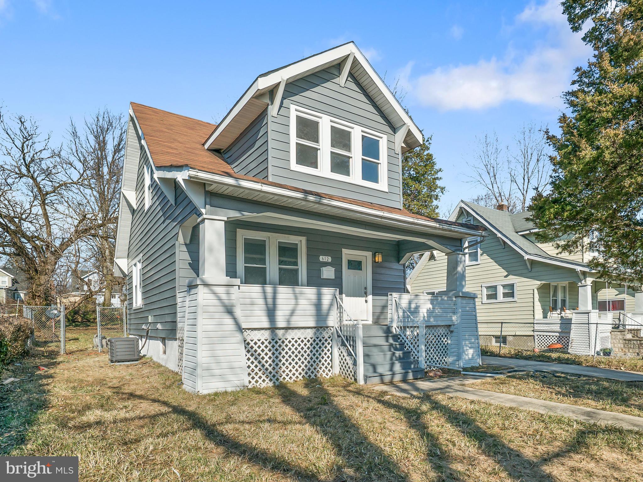 LAKE WALKER - Residential