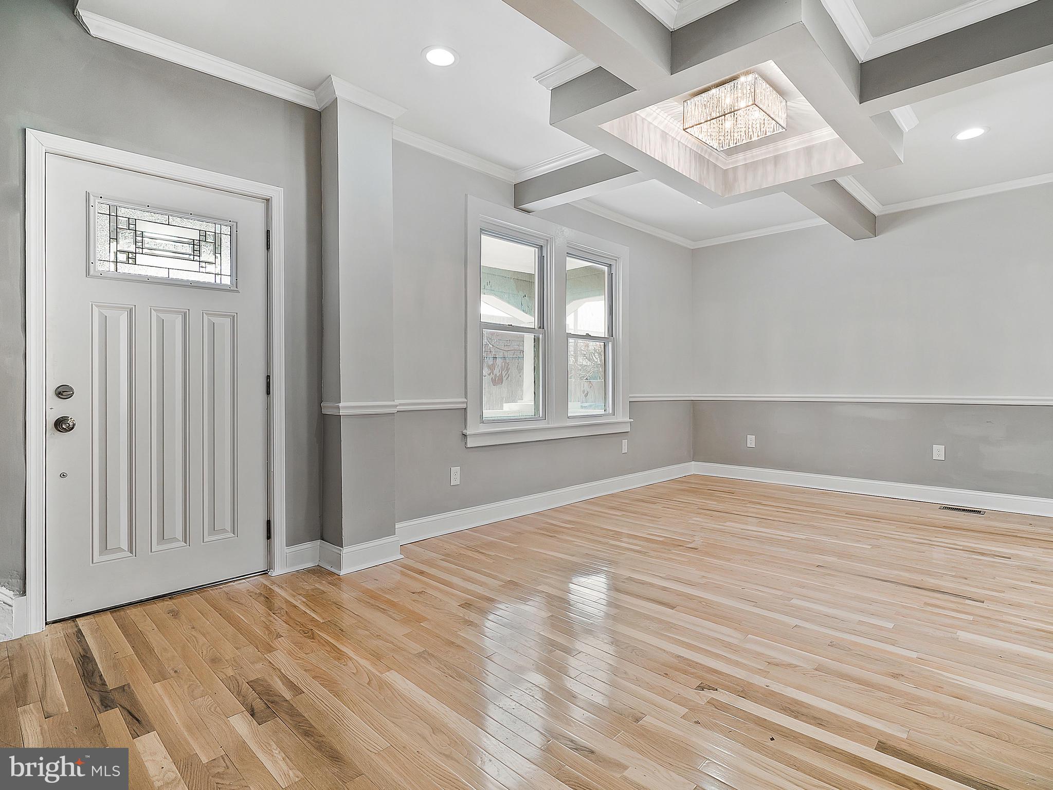 LAKE WALKER - Residential