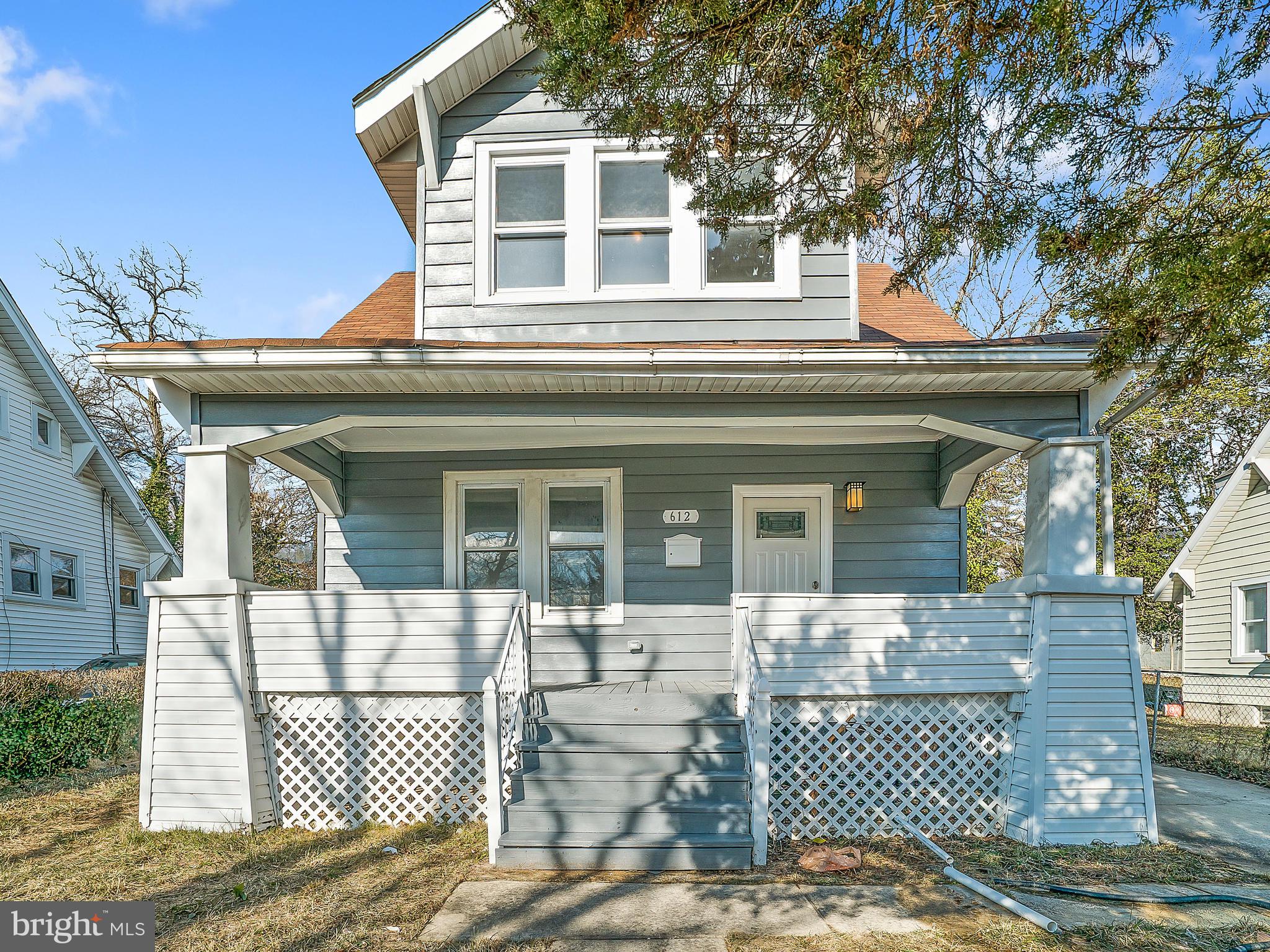 LAKE WALKER - Residential