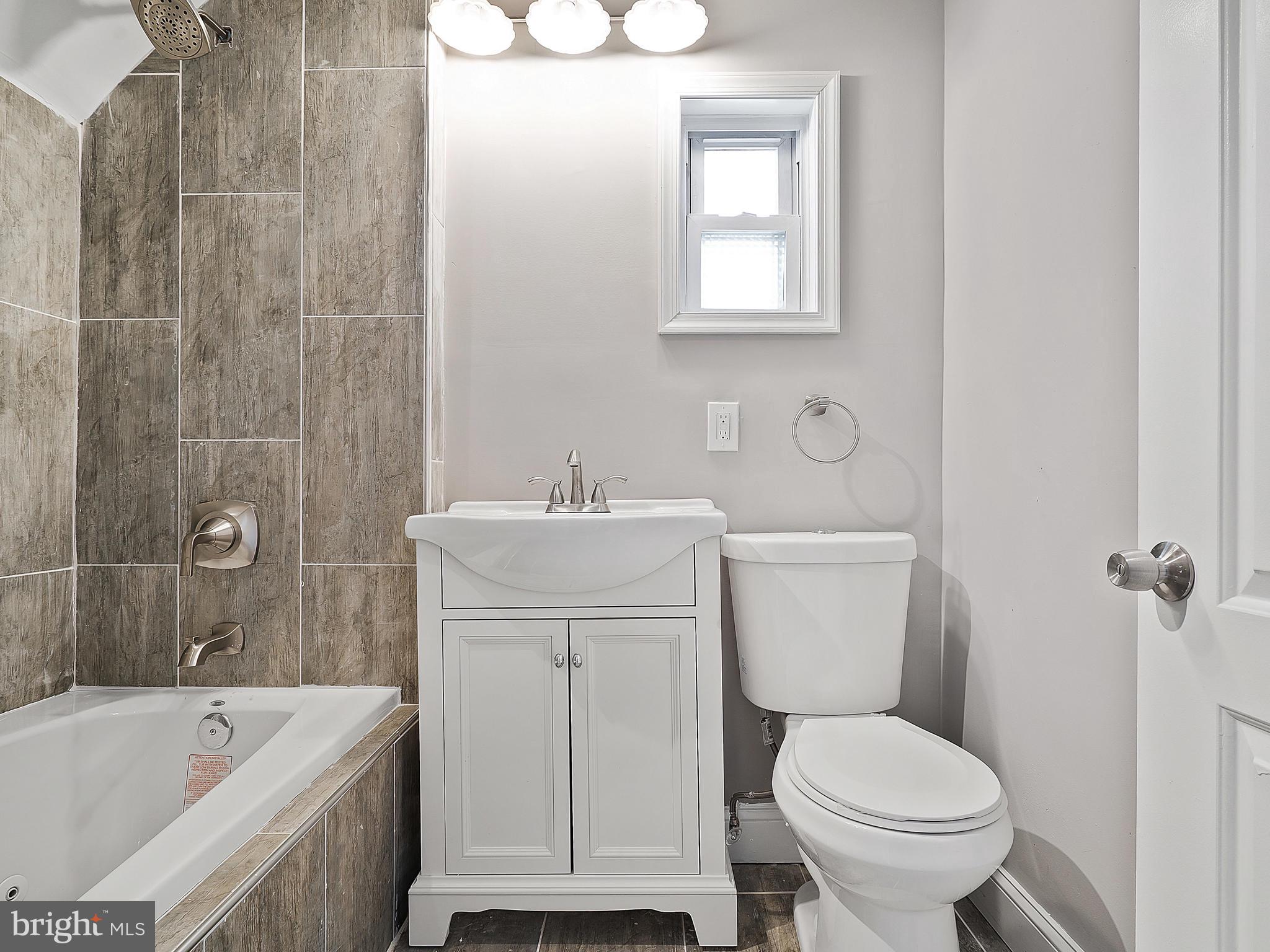 LAKE WALKER - Residential