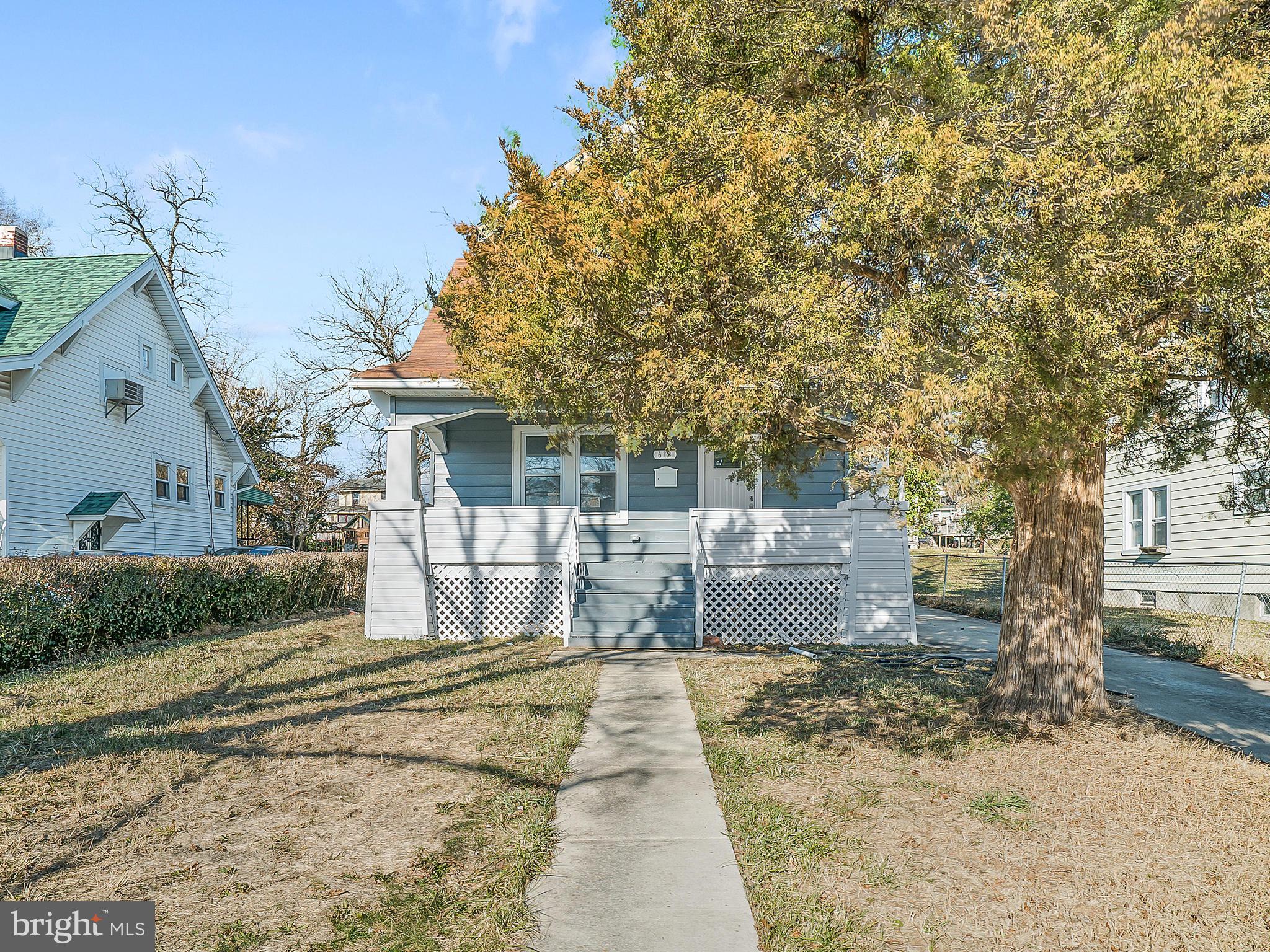 LAKE WALKER - Residential