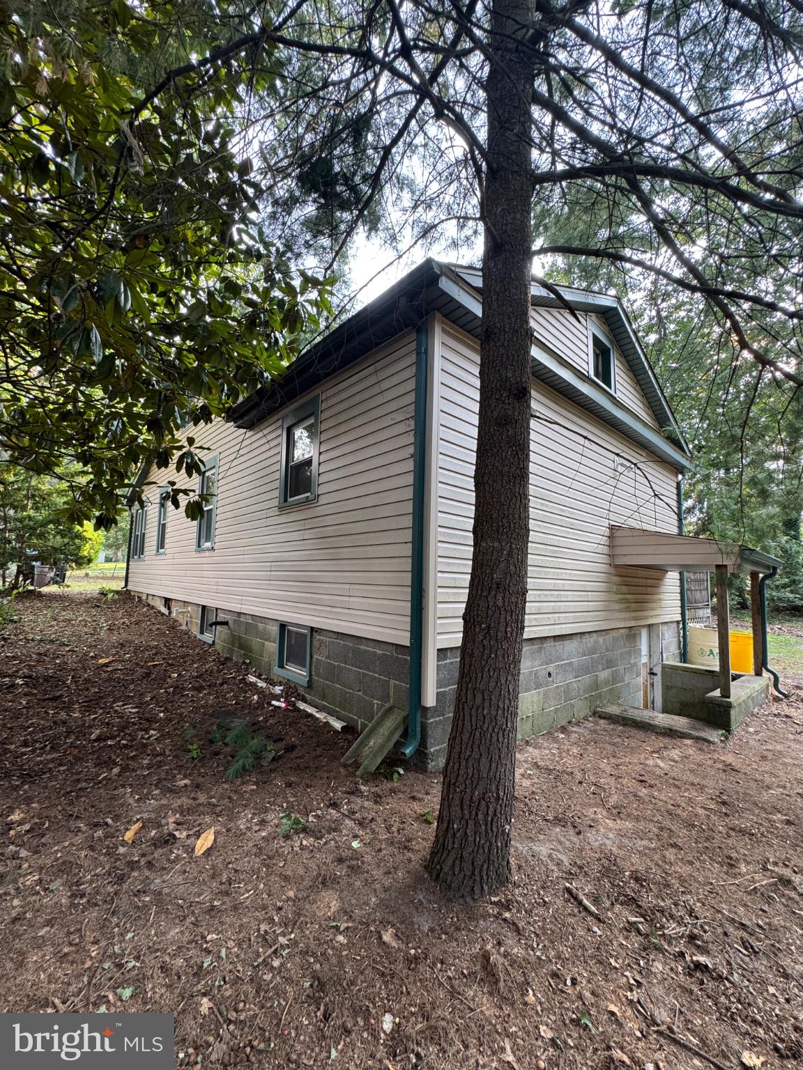 79 W 2ND AVENUE