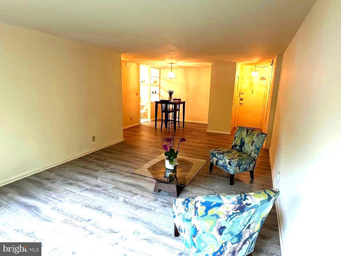 WHITEHALL - Residential