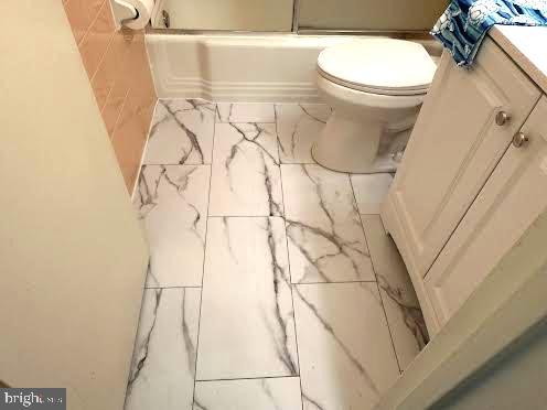 WHITEHALL - Residential