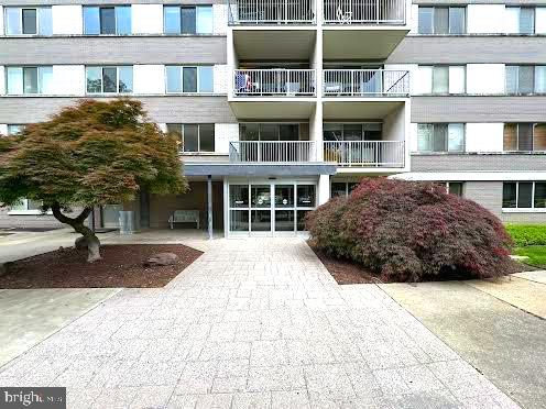 WHITEHALL - Residential