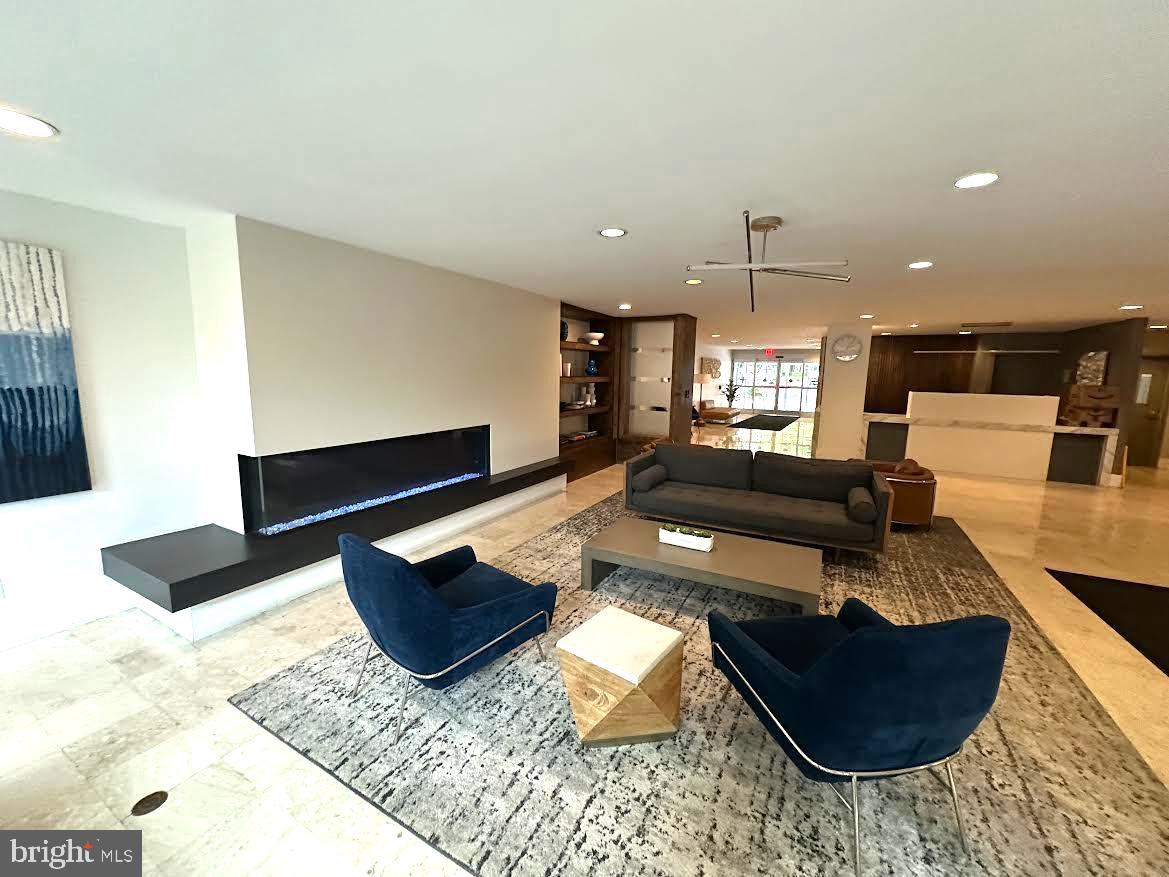 4977 BATTERY LANE 1-203