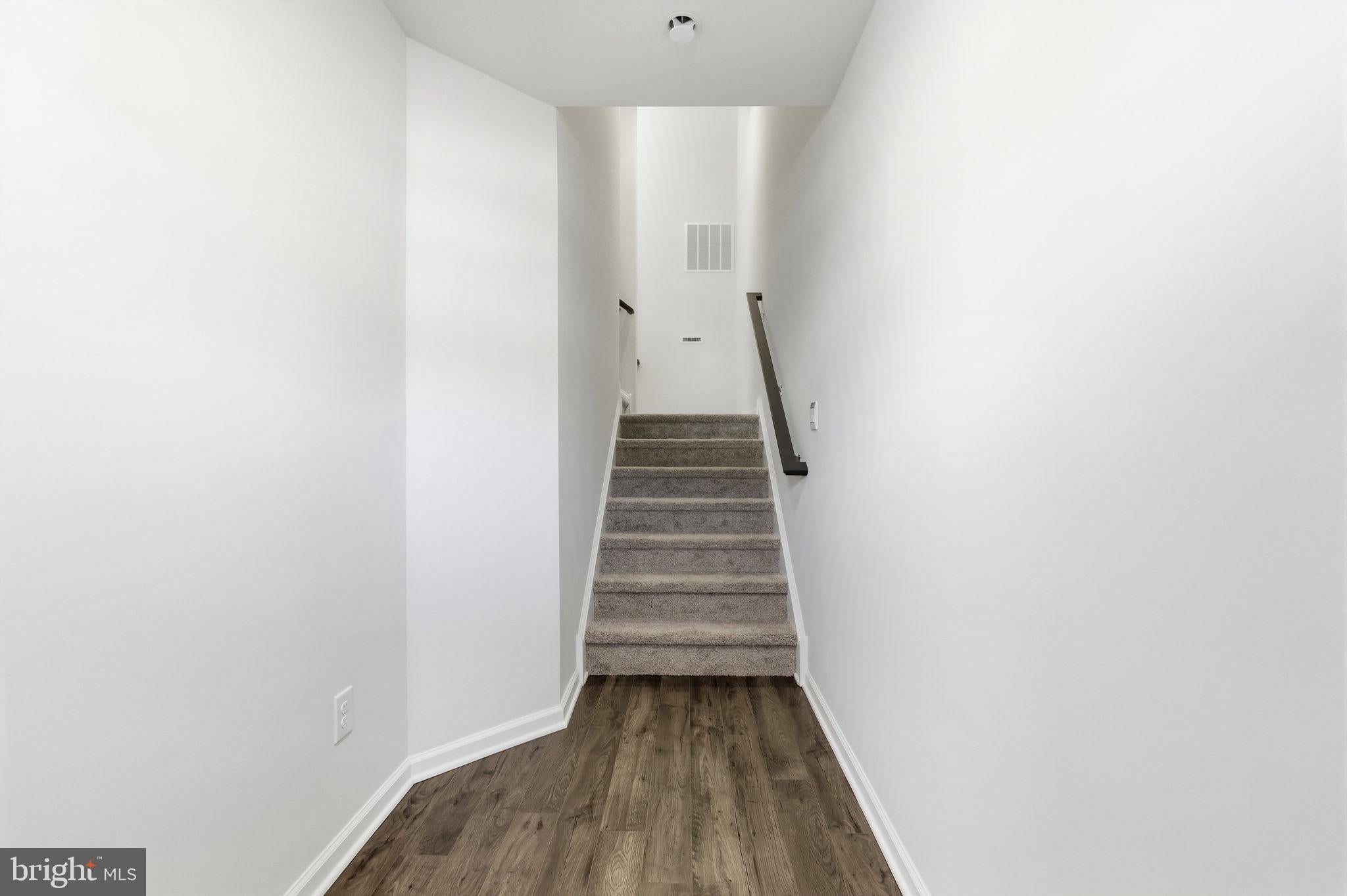 1080 MEADOWLARK DRIVE