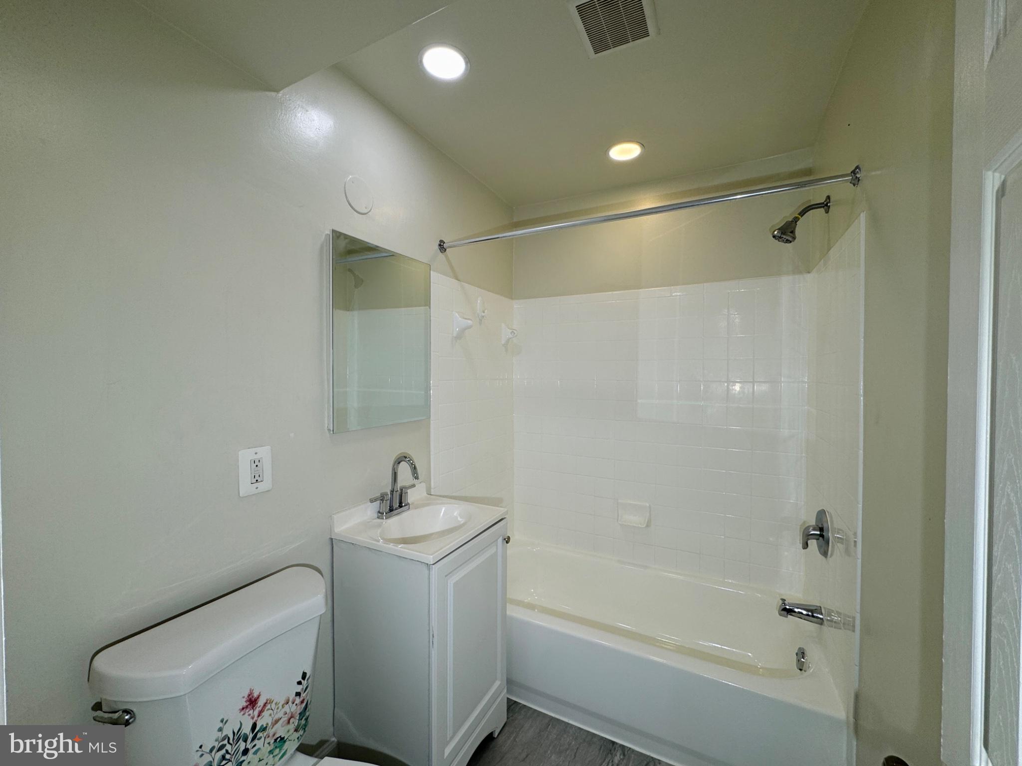 THE FAIRMONT 5601 CONDO - Residential