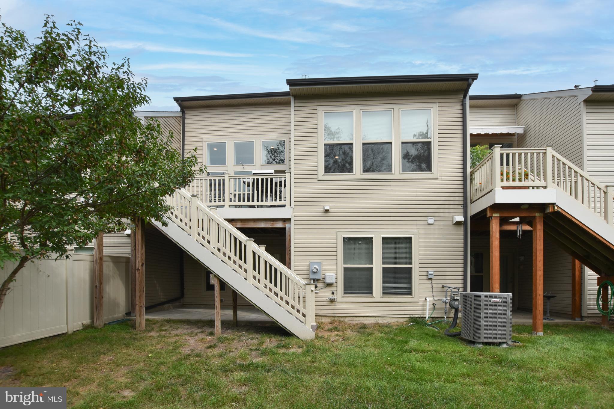 19873 SILVERY BLUE TERRACE