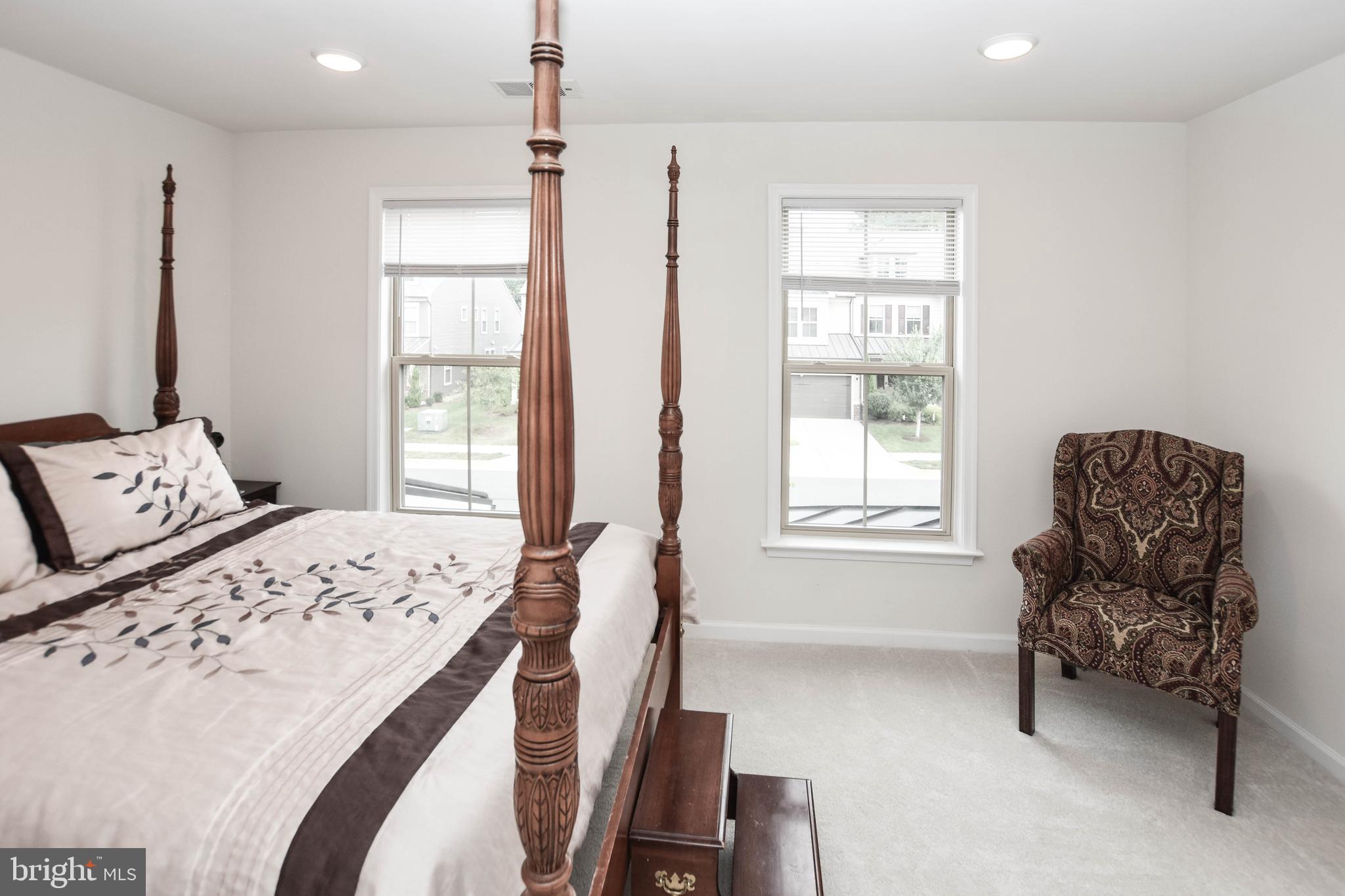 LEXINGTON 7 - Residential