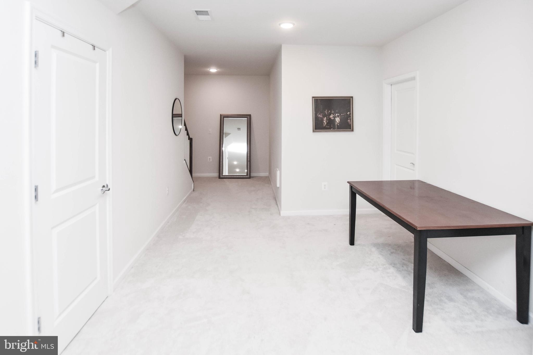 LEXINGTON 7 - Residential