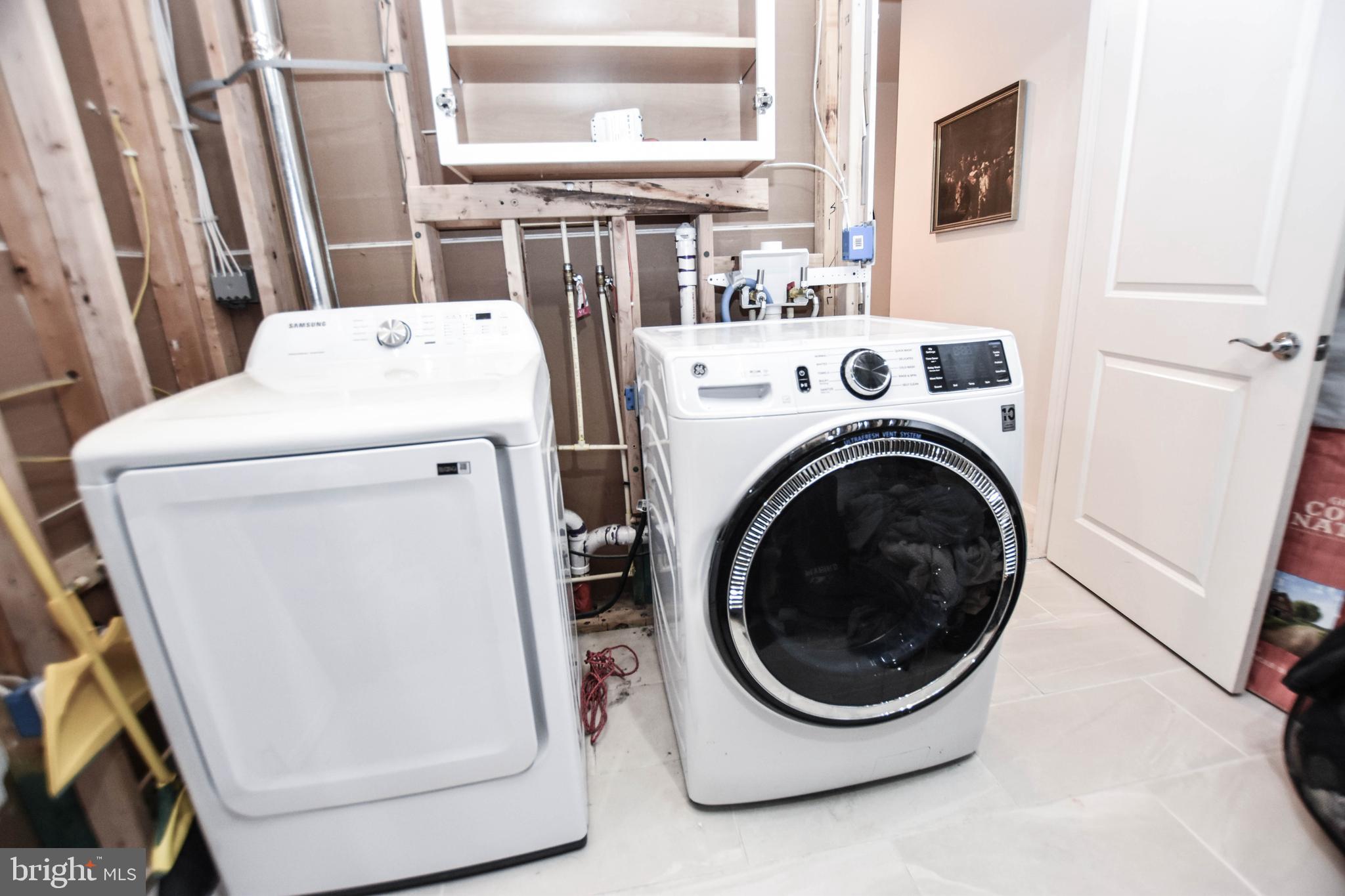 LEXINGTON 7 - Residential