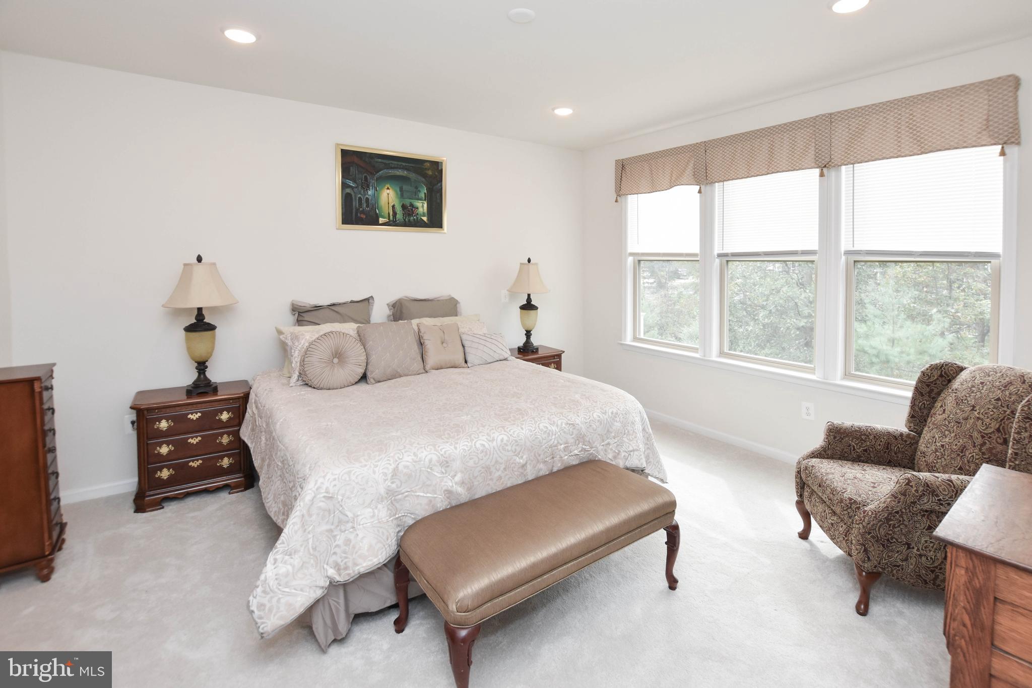 LEXINGTON 7 - Residential