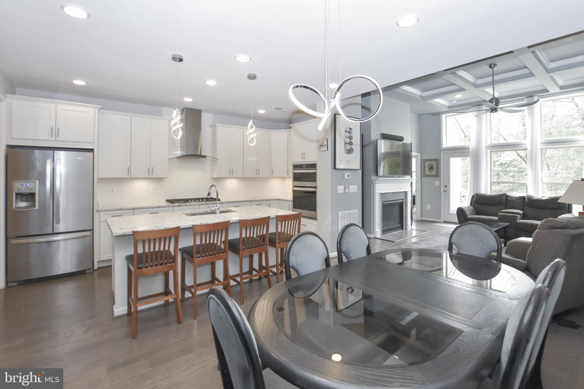 LEXINGTON 7 - Residential