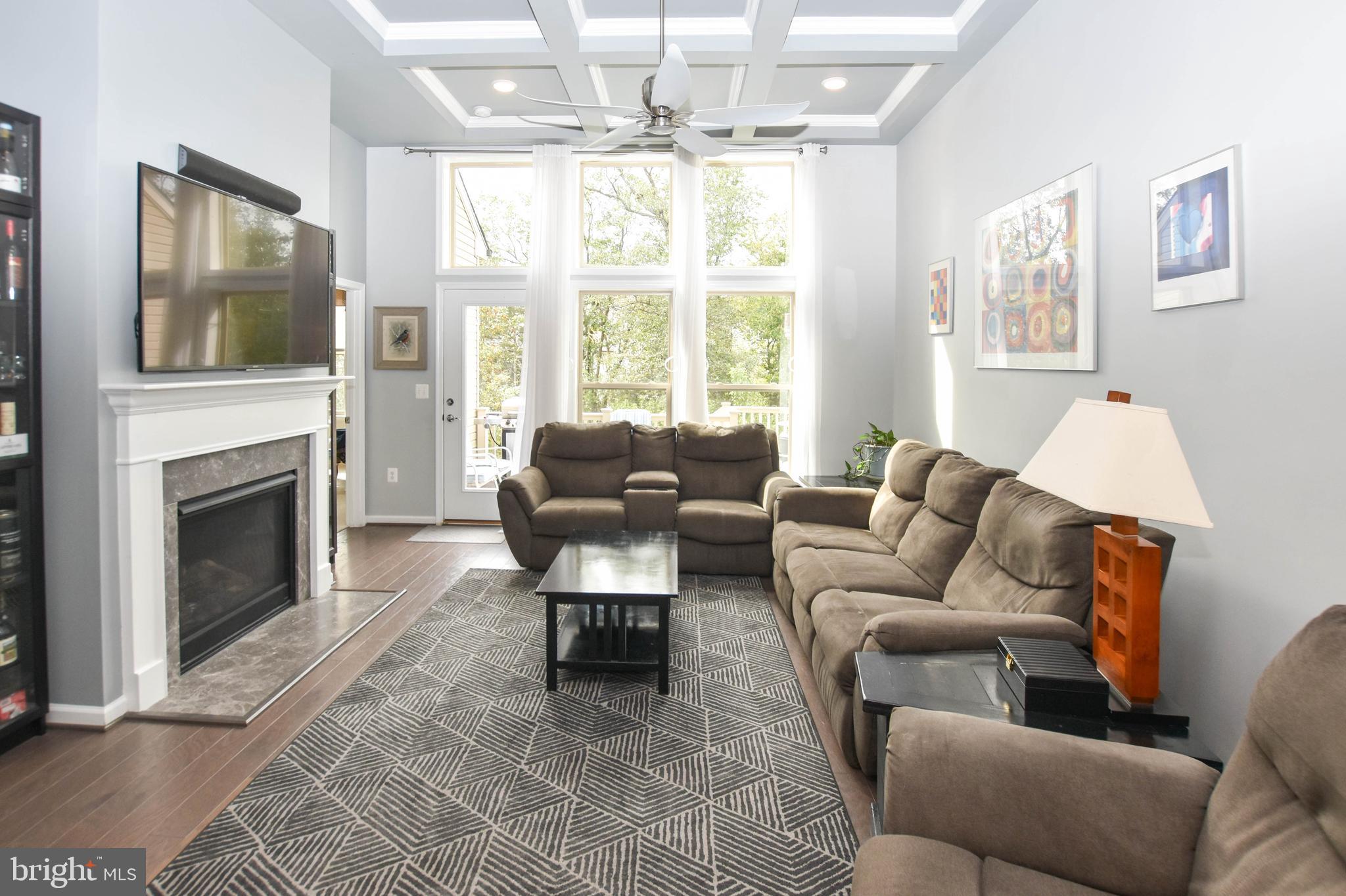 LEXINGTON 7 - Residential