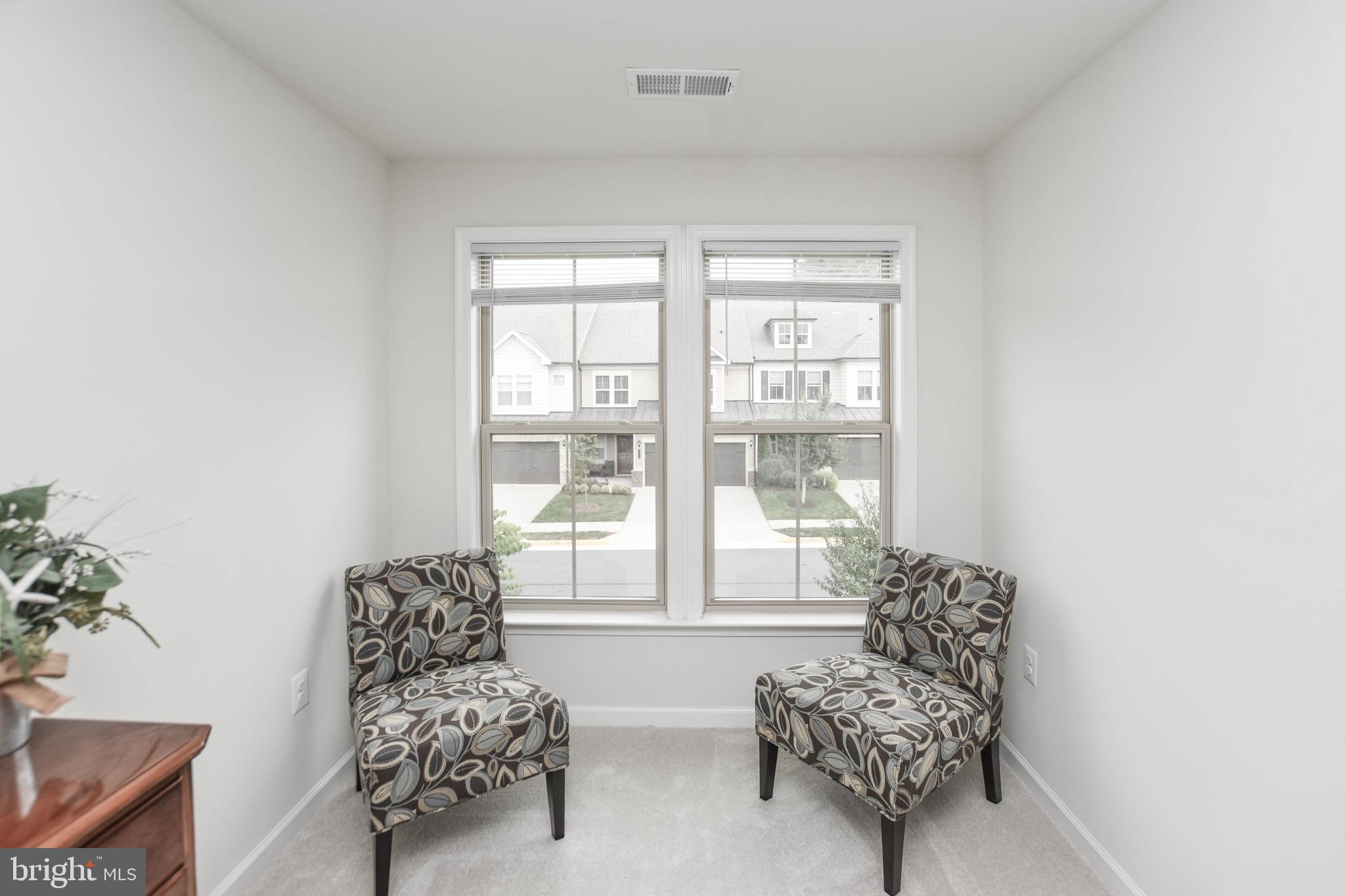 LEXINGTON 7 - Residential