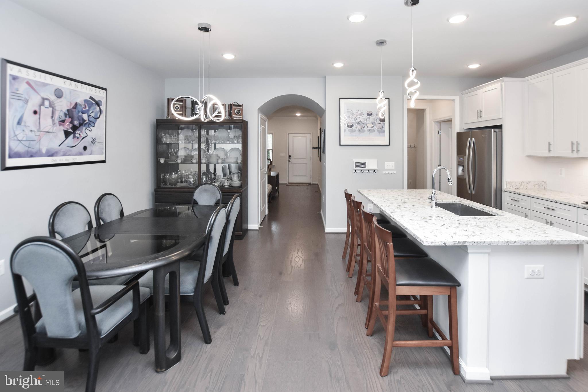 LEXINGTON 7 - Residential