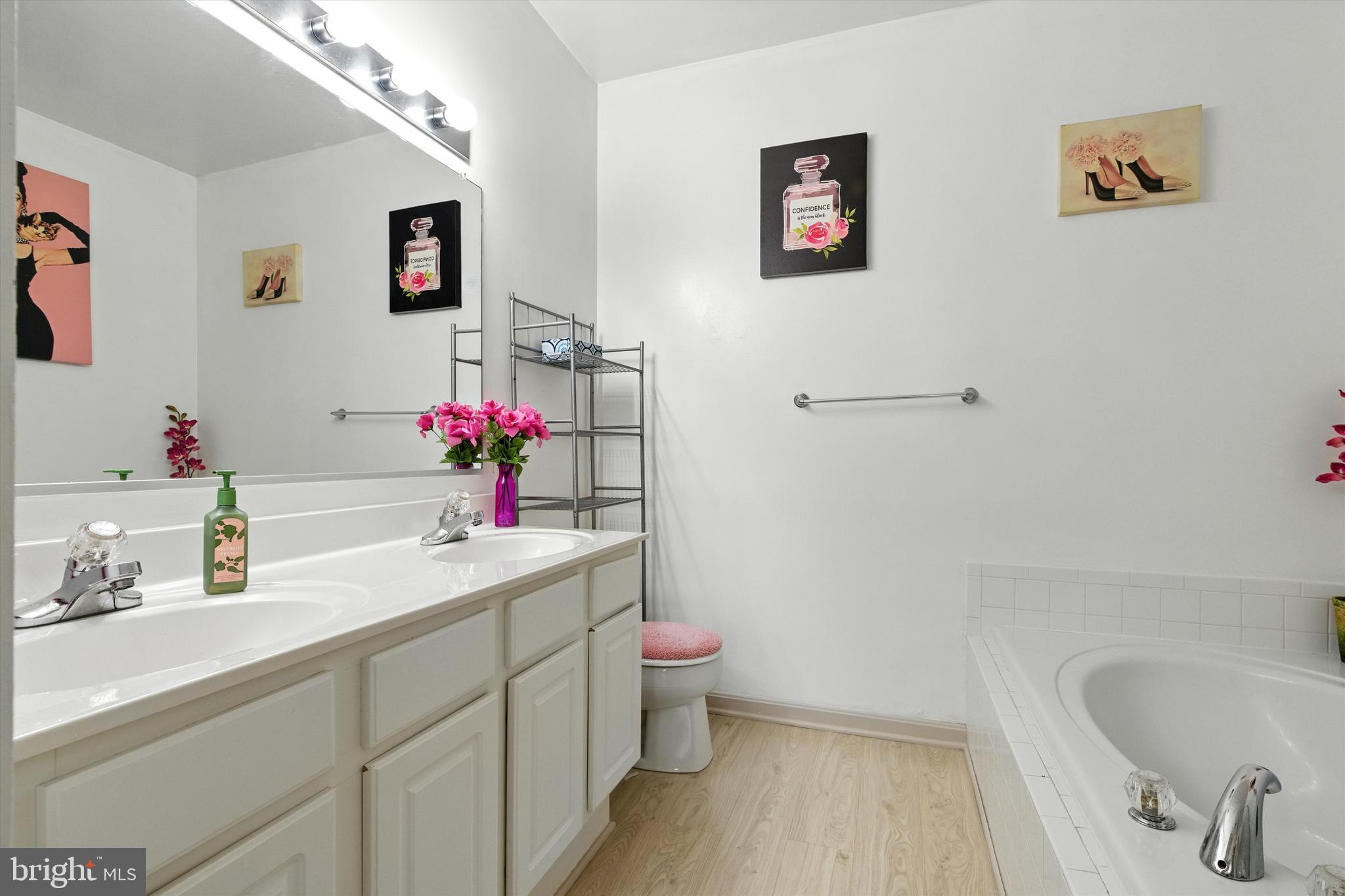 OWINGS MILLS NEWTOWN - Residential