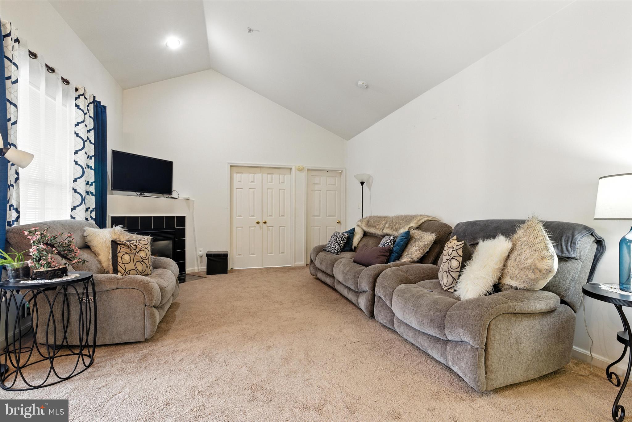 OWINGS MILLS NEWTOWN - Residential