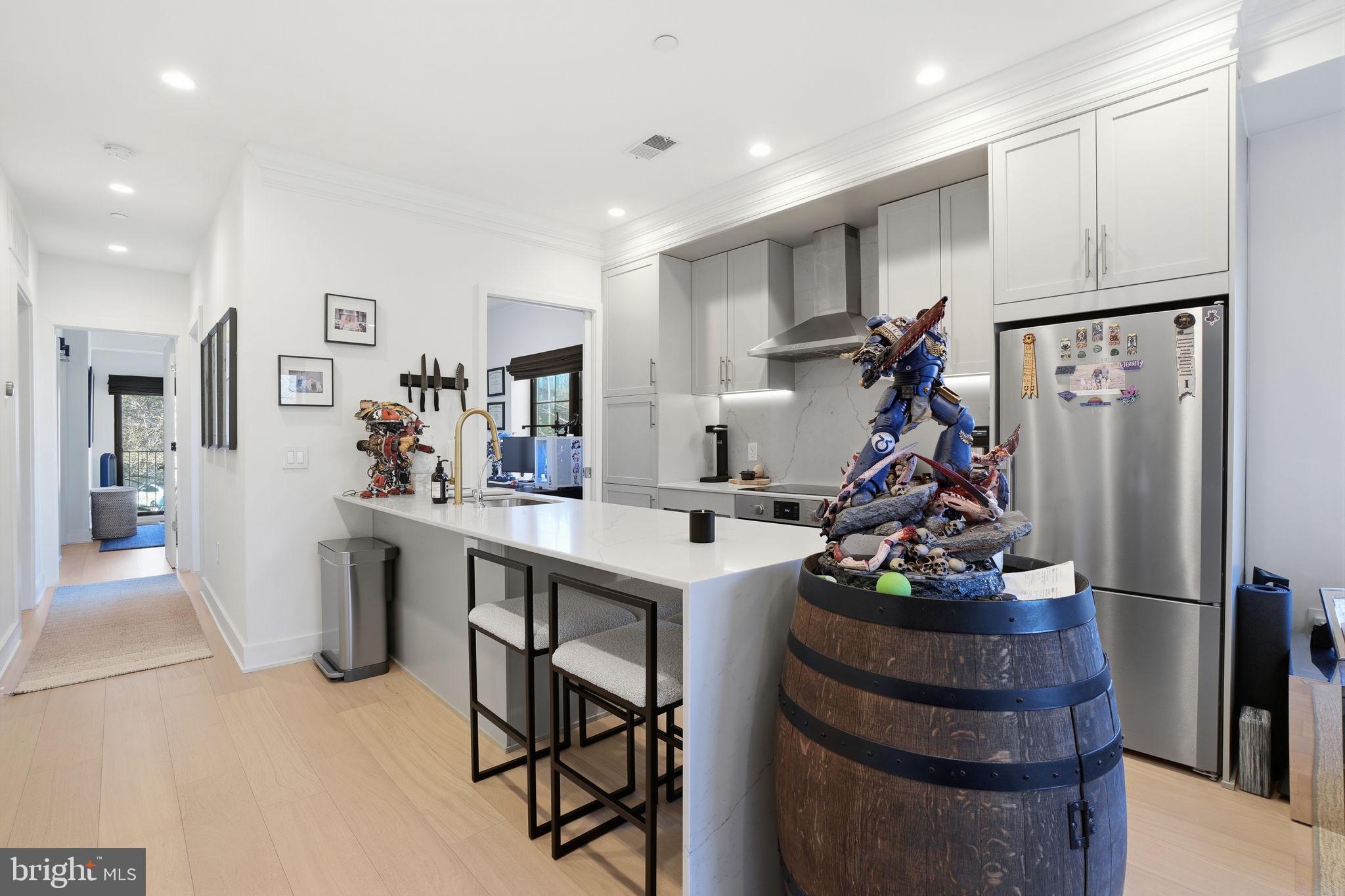 2642 39TH STREET NW 6