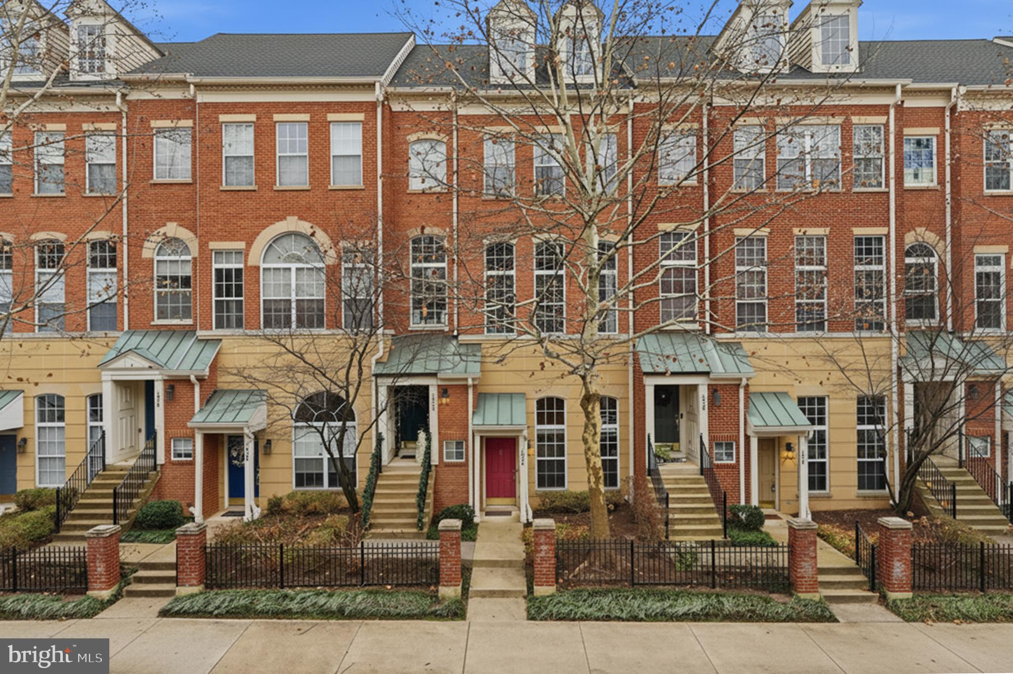 1934 CRESCENT PARK DRIVE 28-A