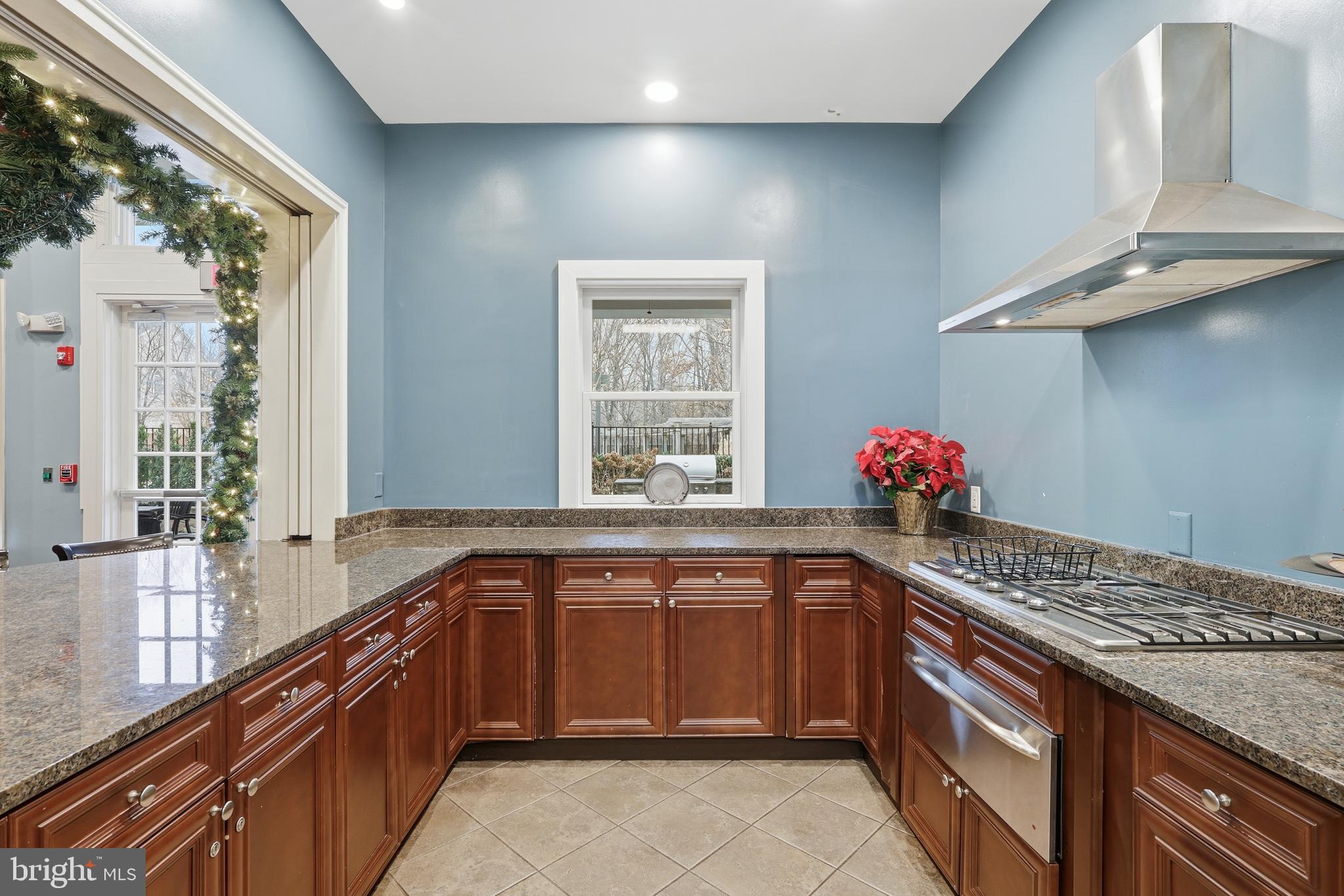 LINCOLN PARK - Residential