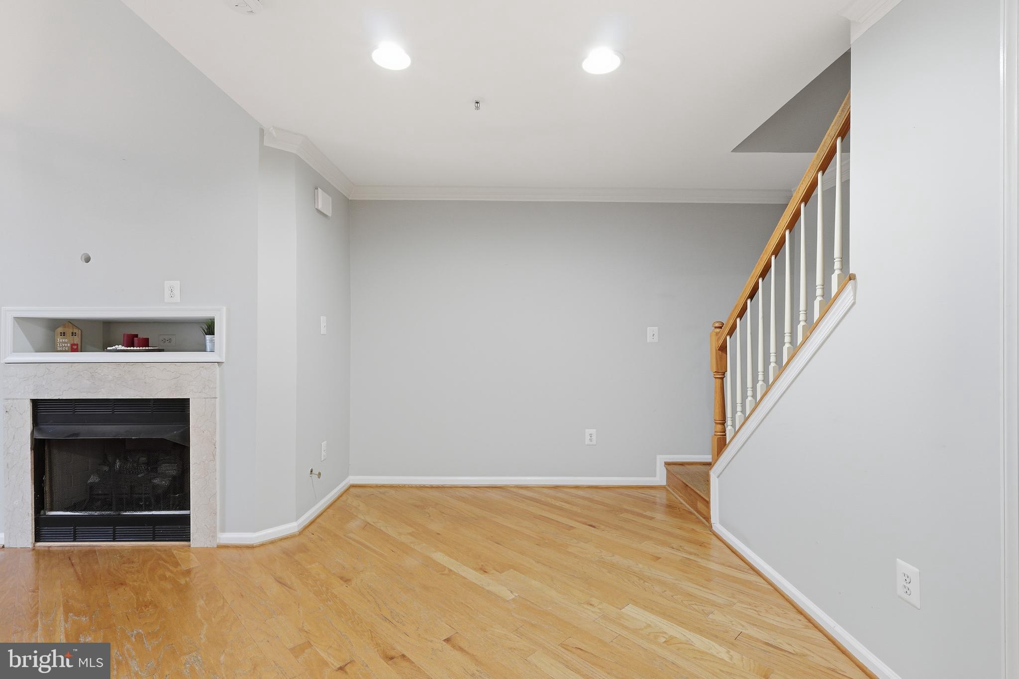 LINCOLN PARK - Residential